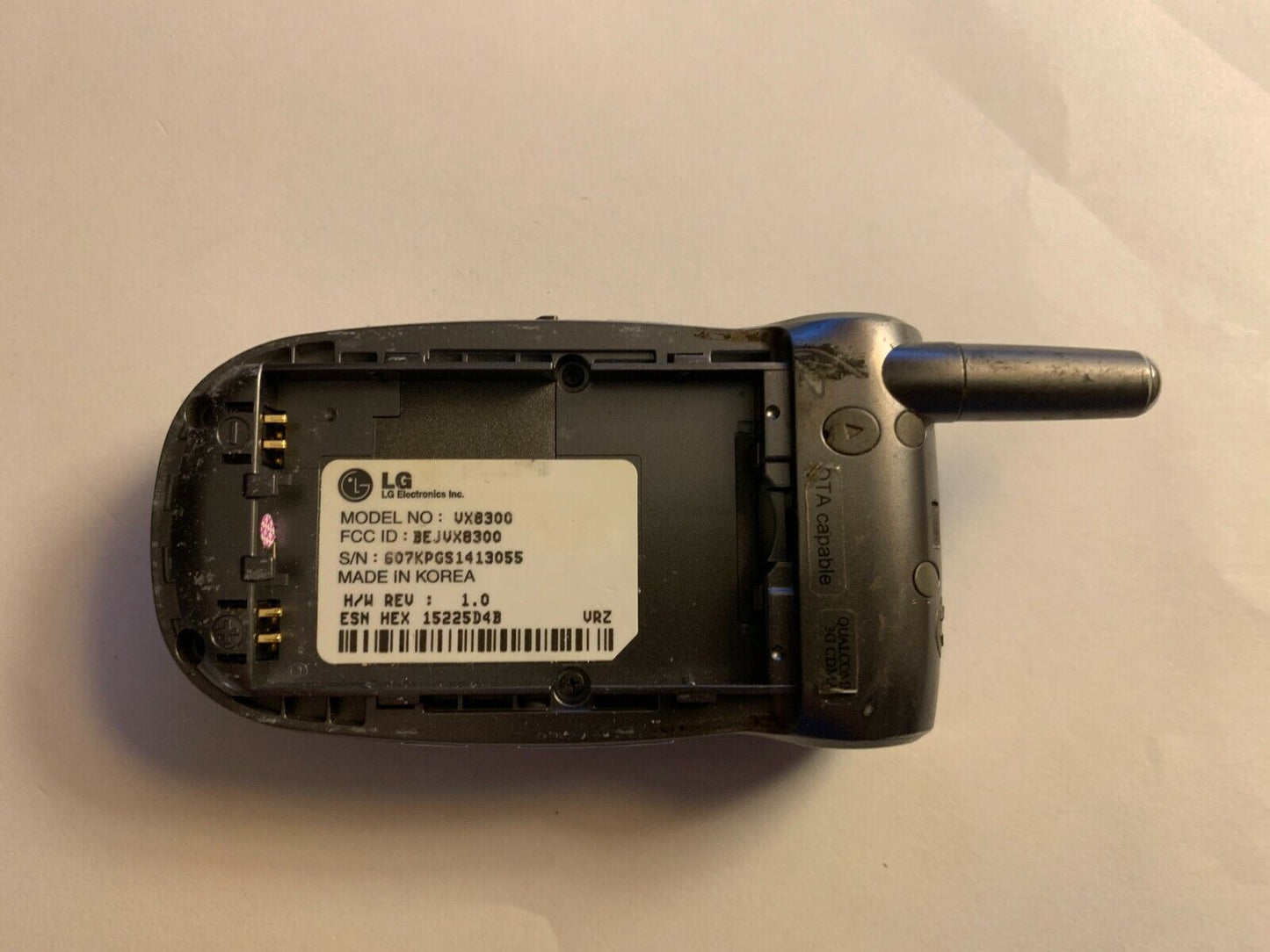 LG VX 8300 (Verizon) Cellular Phone Cellular Phone !! For Parts Only !! 