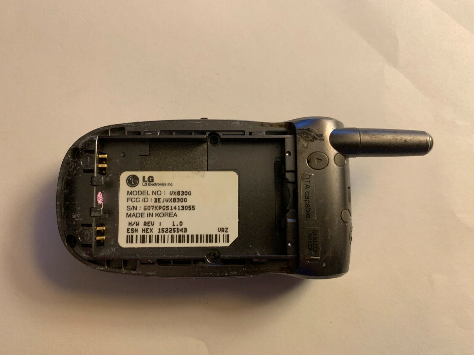 LG VX 8300 (Verizon) Cellular Phone Cellular Phone !! For Parts Only !! 