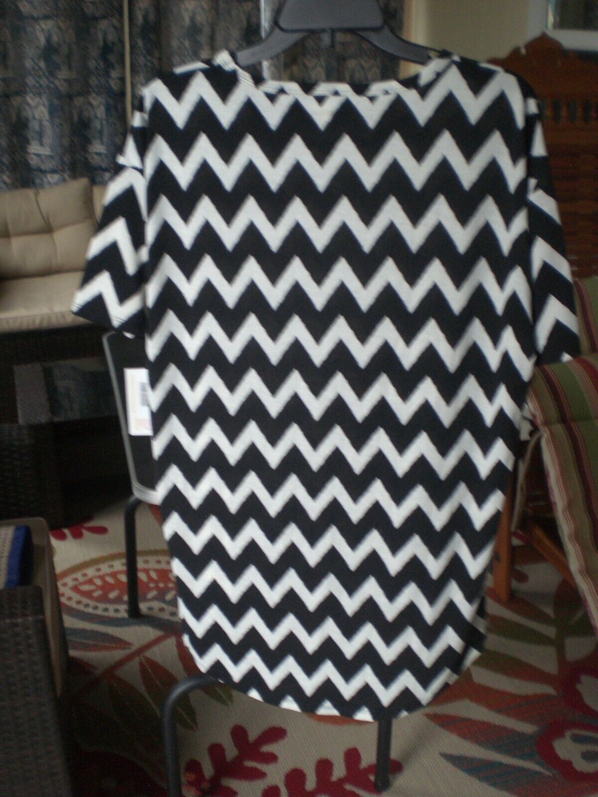 NWT LuLaRoe Black White Chevron Irma Shirt Top Blouse Tunic XXS