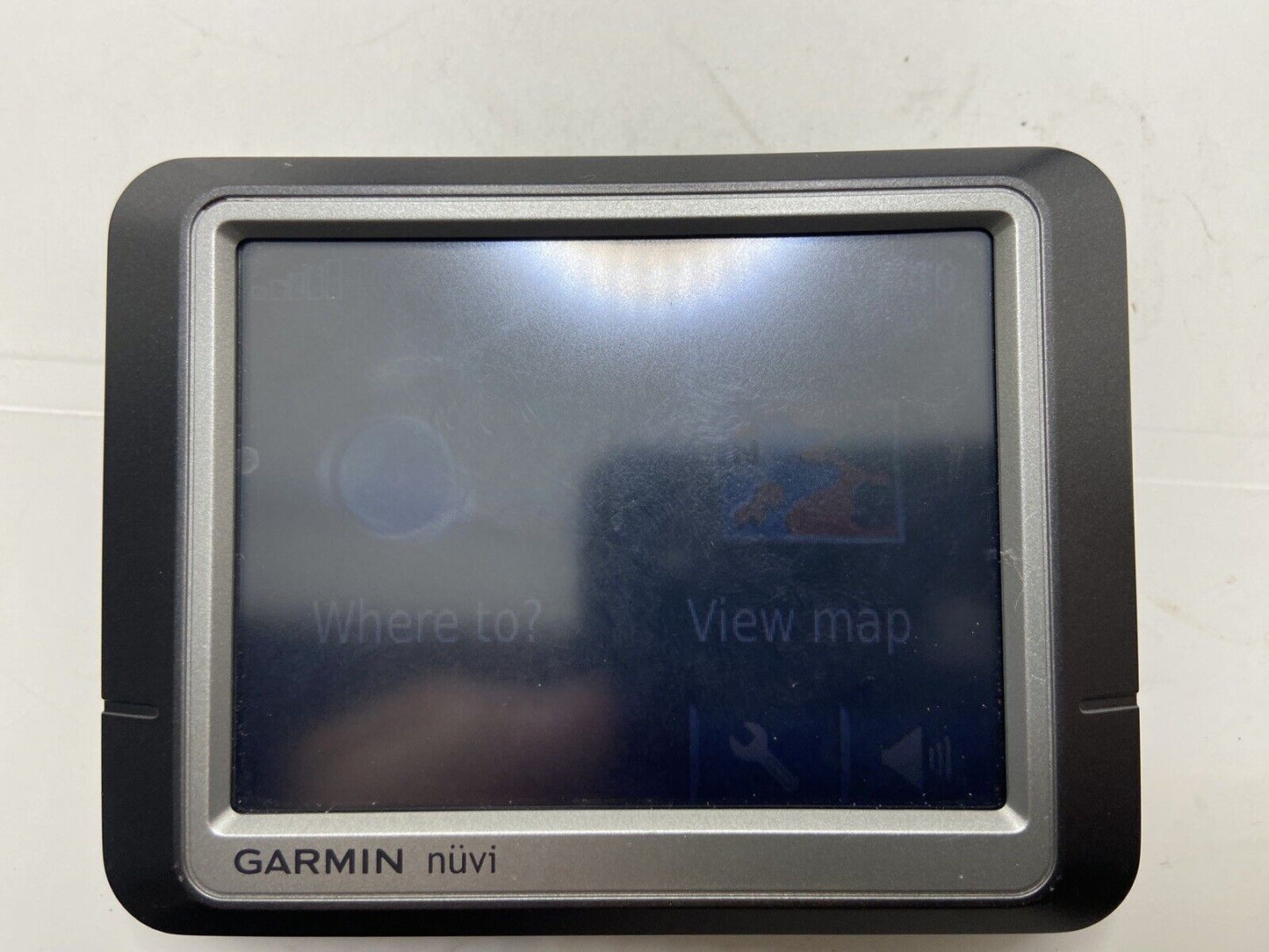 Garmin nüvi 200 Automotive Mountable GPS With 32GBSD, Cable, Manual