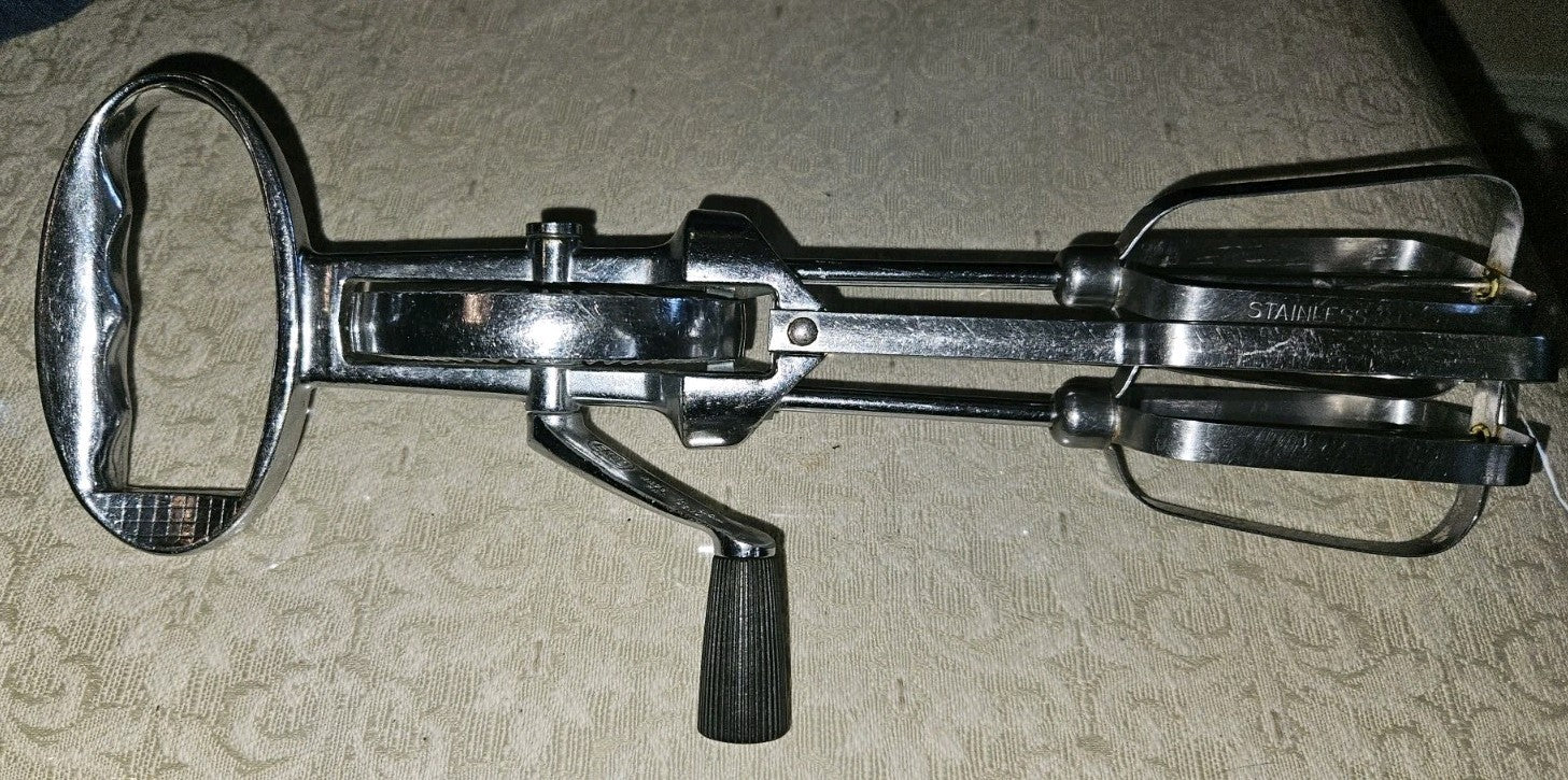 EKCO Flint Hand Mixer 1946-1952 Vintage/Rare. All Stainless + "Arrow" Logo