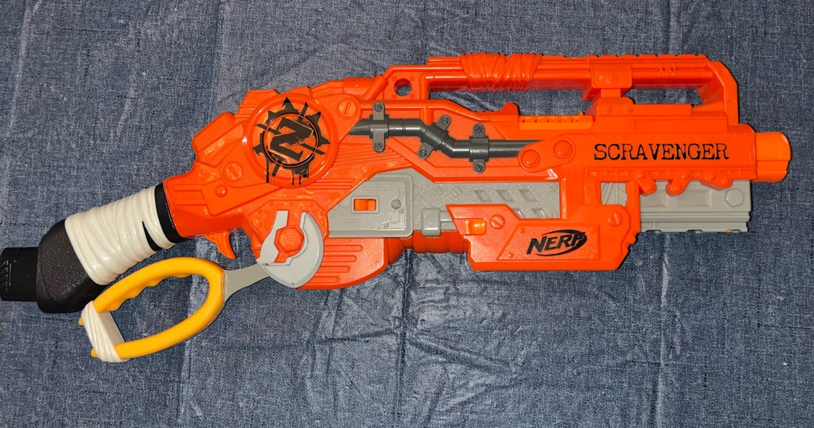 Nerf Zombie Strike Scavenger w/Elite N-Strike + 2-Mags