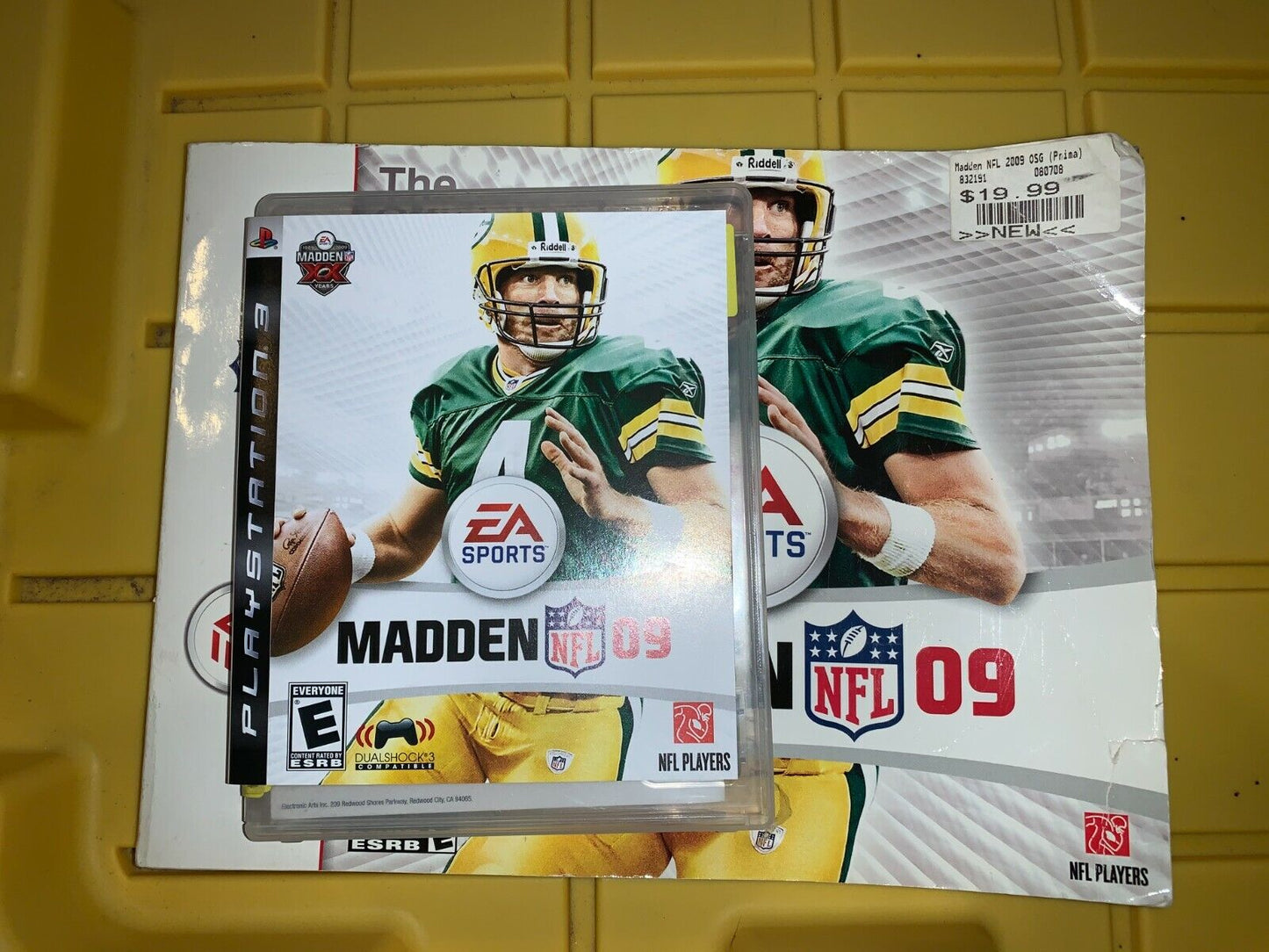 Madden NFL 09 (PlayStation 3 Retail Game Disc/Case) + Official Guide Book - Used