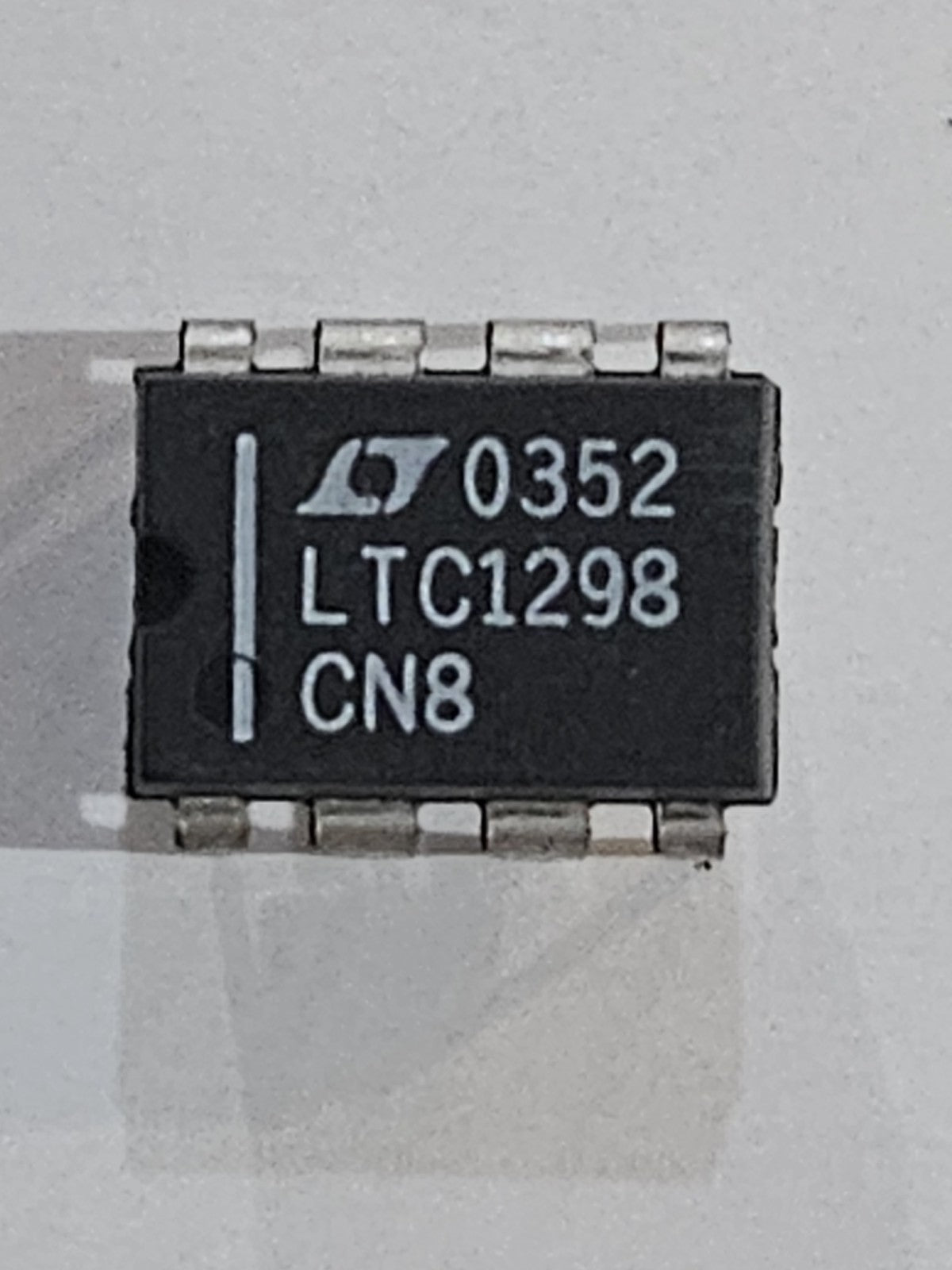 Micro Chip LTC1298 CN8 0352 N08426
