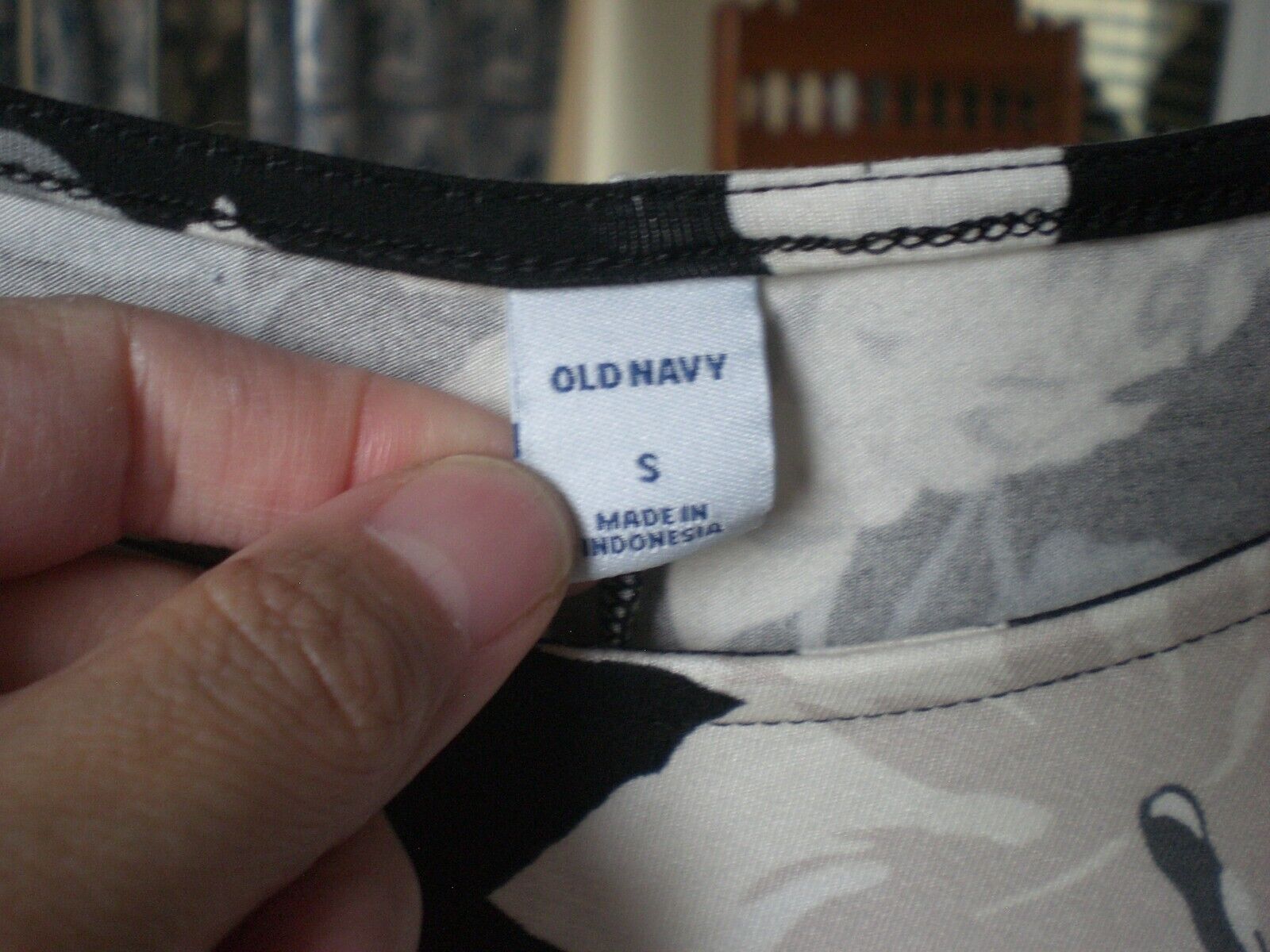 NWT Old Navy Black Floral Dress Small