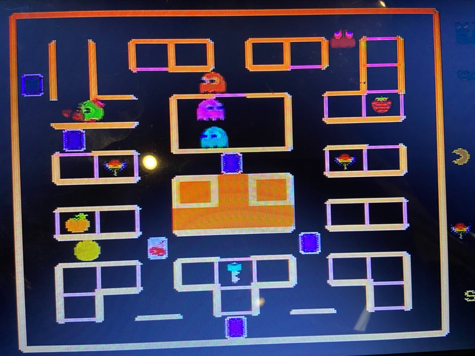 2007 Jakks Pacific Namco Pac-Man 8 Games in 1 Plug and Play TV Games Built In