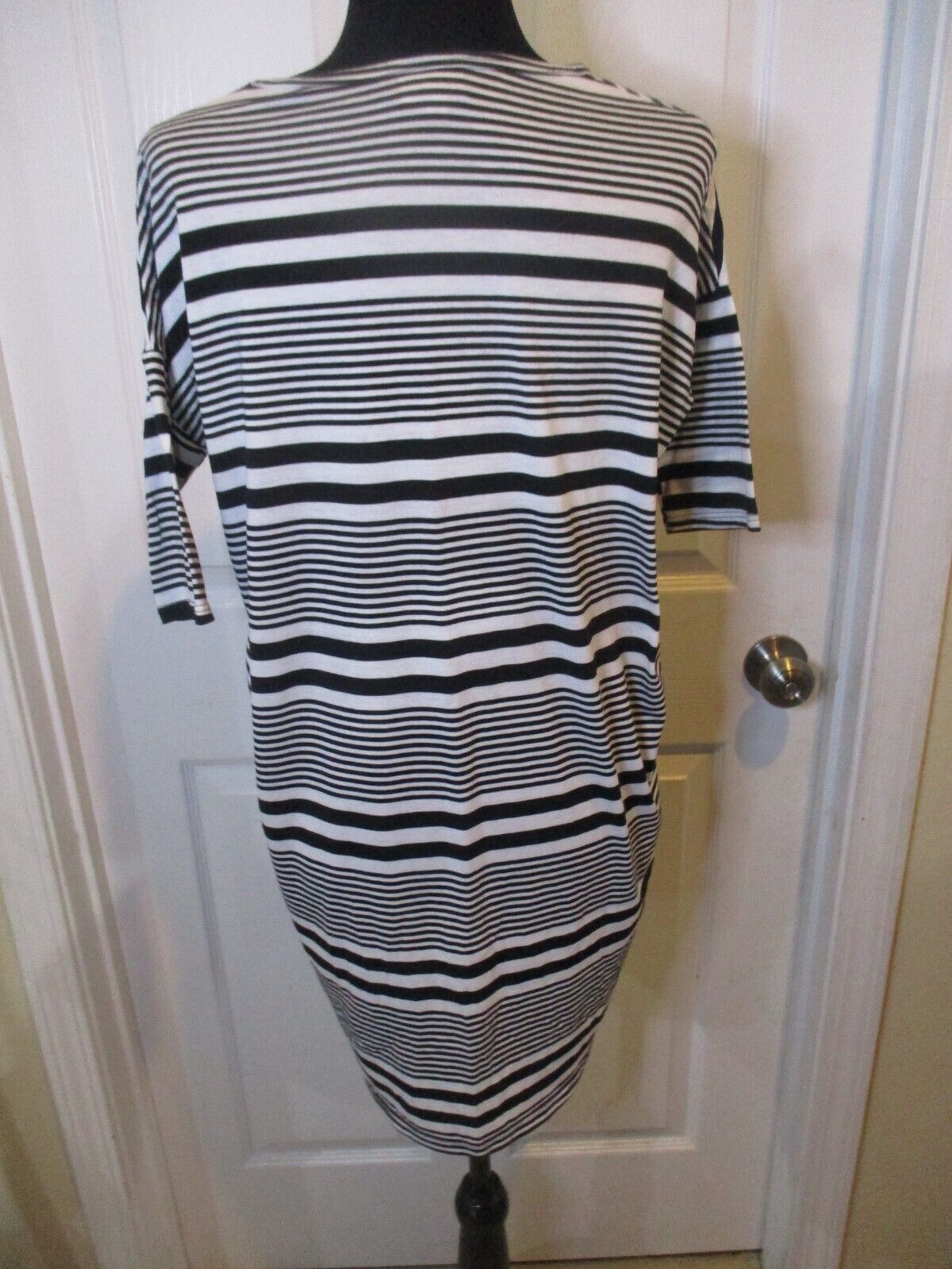 LuLaRoe Irma Black and White Stripe Tunic XXS