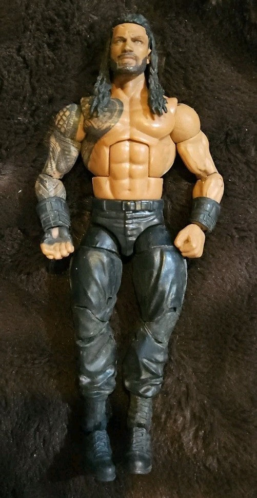 ROMAN REIGNS WWE Elite Series 33  Wrestling Action Figure 2011 Mattel - 7 inch