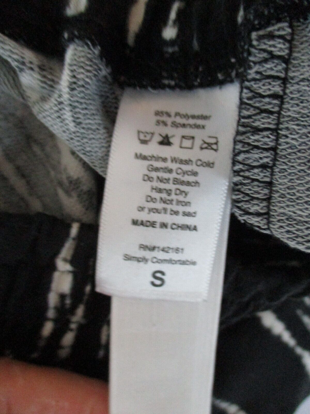 LuLaRoe Jax NWOT SMALL Black White Gray Joggers Sweatpants