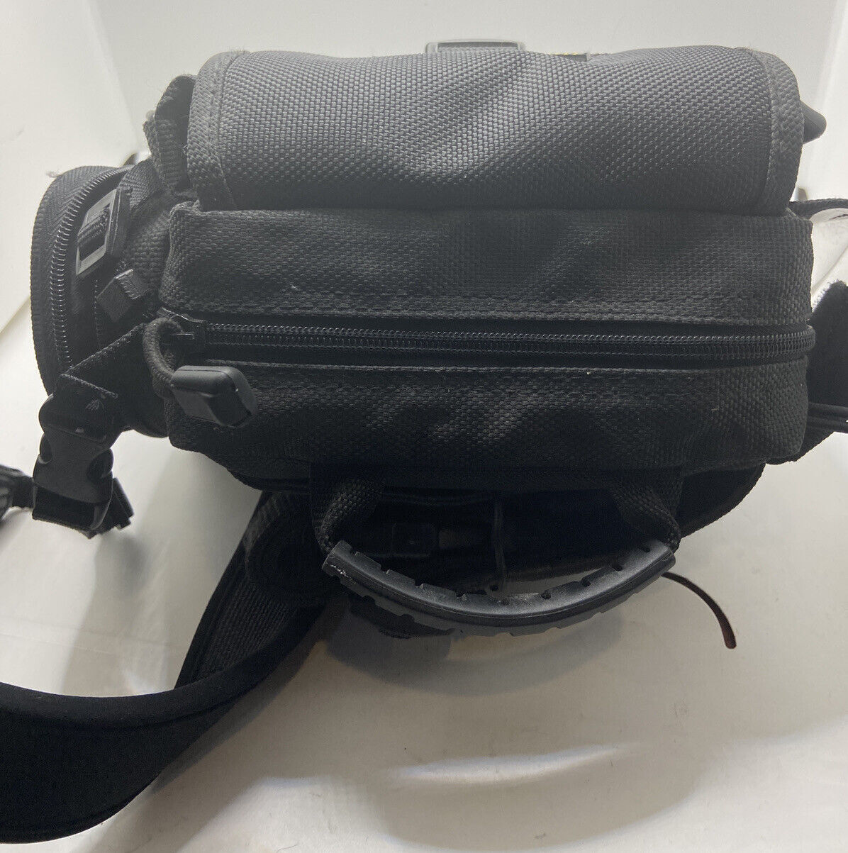 Fujifilm FinePix S S602 Zoom 3MP Digital Camera -Case +Tripod BUNDLE TESTED