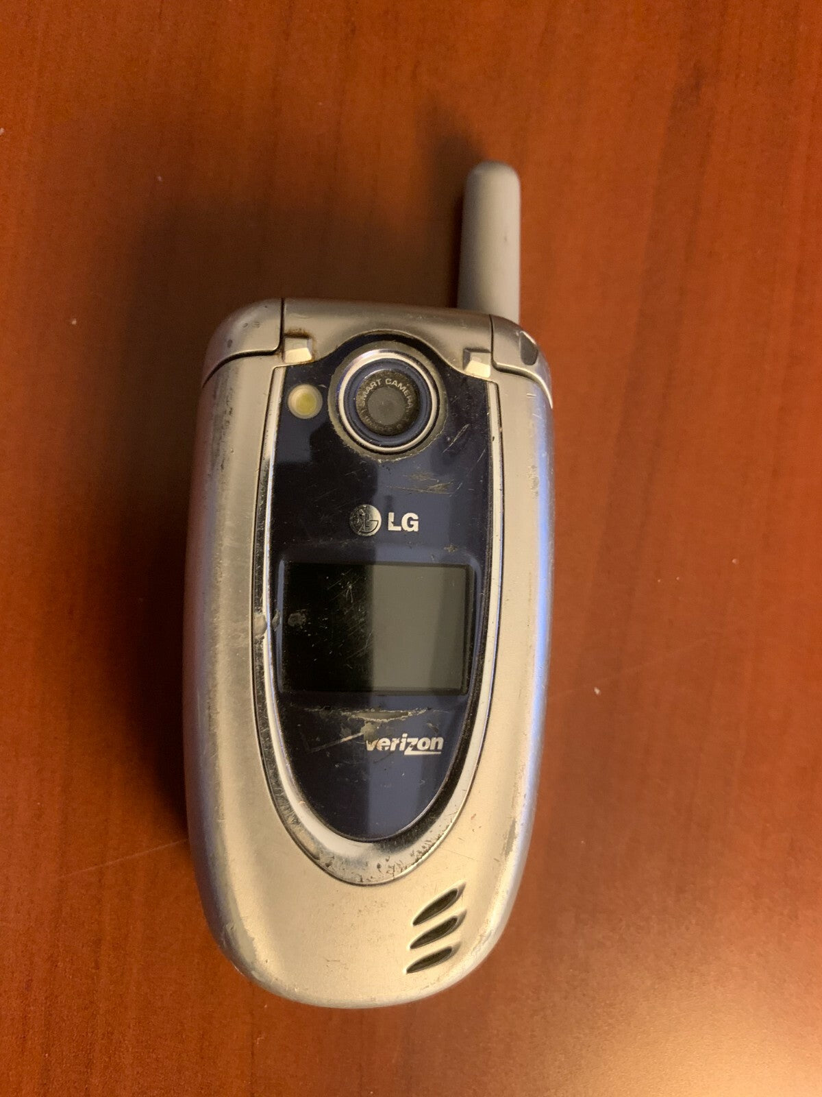  LG VX5200 - Silver (Verizon) Cellular Phone !! For Parts Only !! 