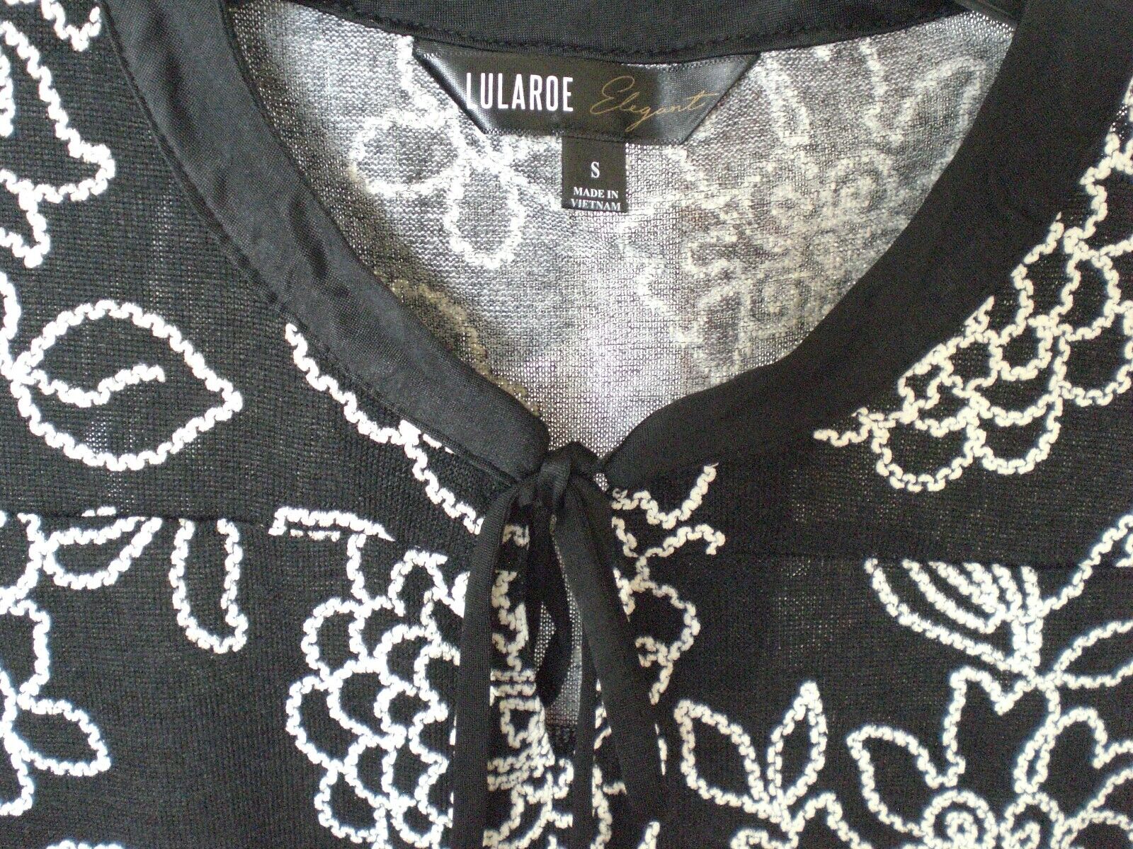 LuLaRoe NWT Elegant Grace Top Shirt Blouse Black with White Floral and Lace