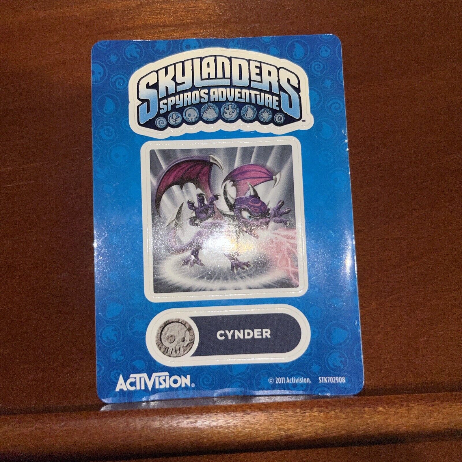 Skylanders Cynder With Stickers And Cards ￼