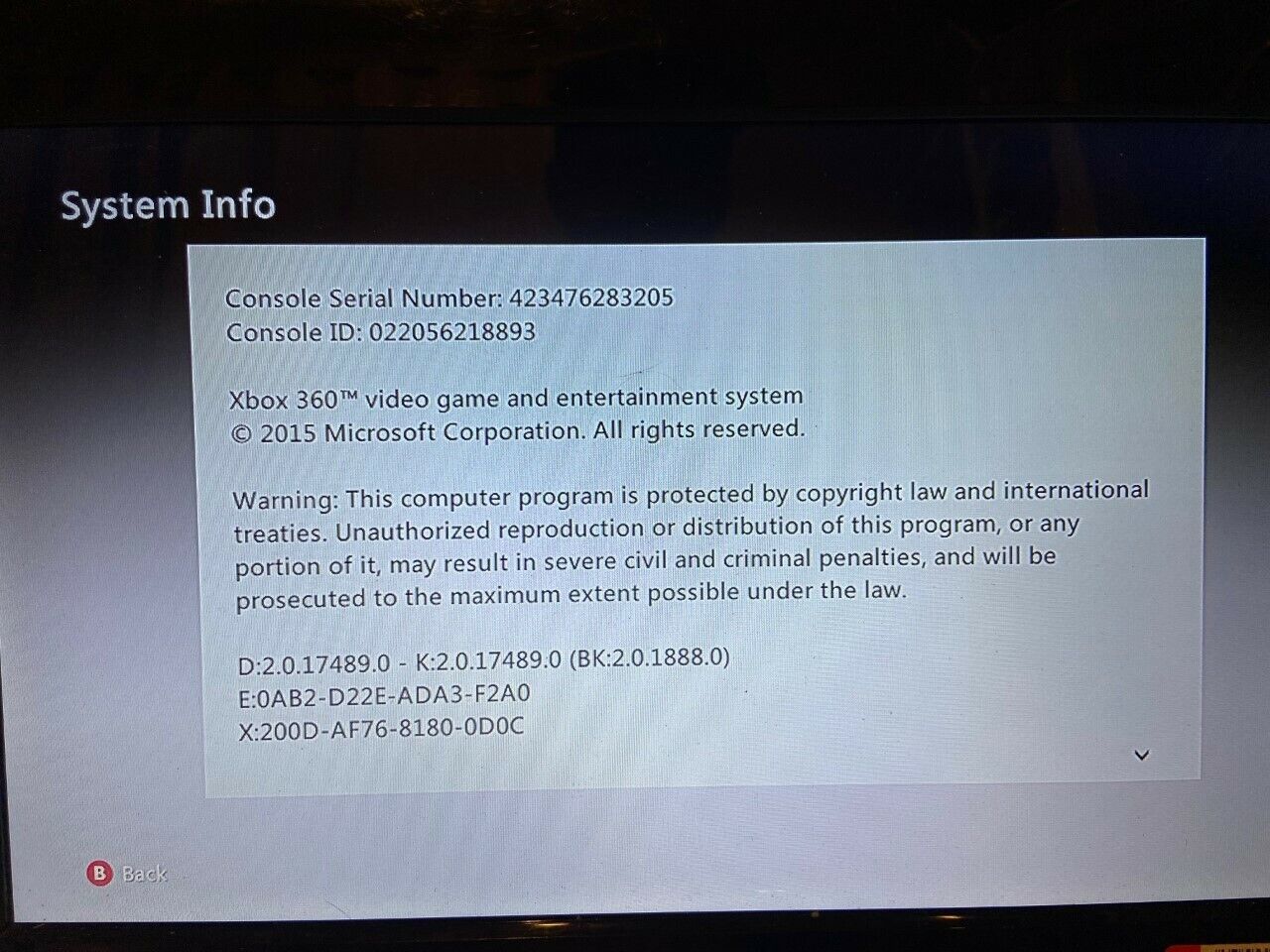 XBOX 360 60GB  +Kinect +2 Wireless Controllers +15 Games +Remote +Wifi Adapter