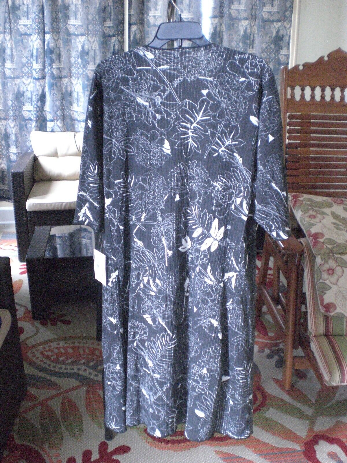 NWT LuLaRoe Shirley Kimono Charcoal and White Floral SMALL