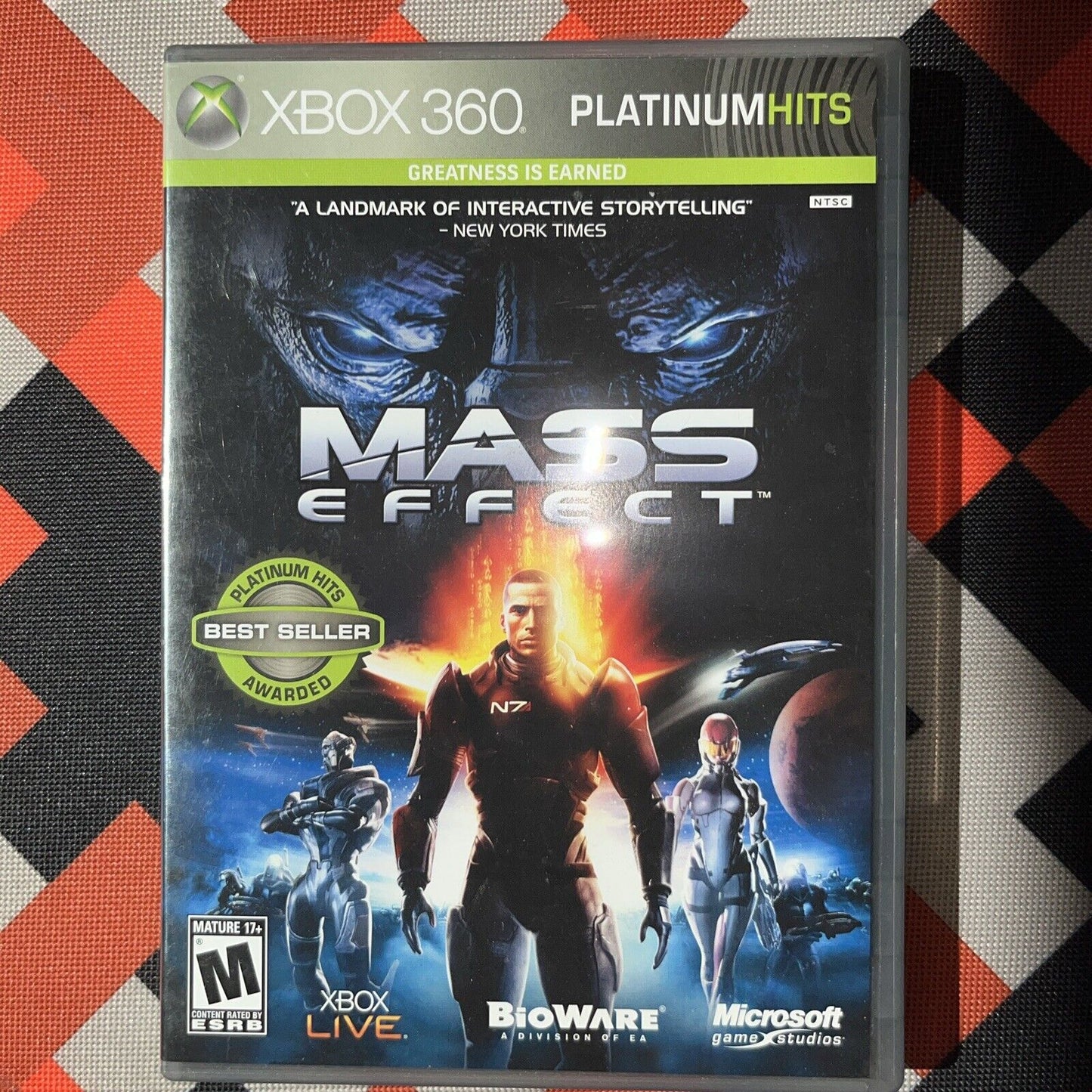 Mass Effect -- Platinum Hits (Microsoft Xbox 360, 2009) No Manual. New Case. ￼