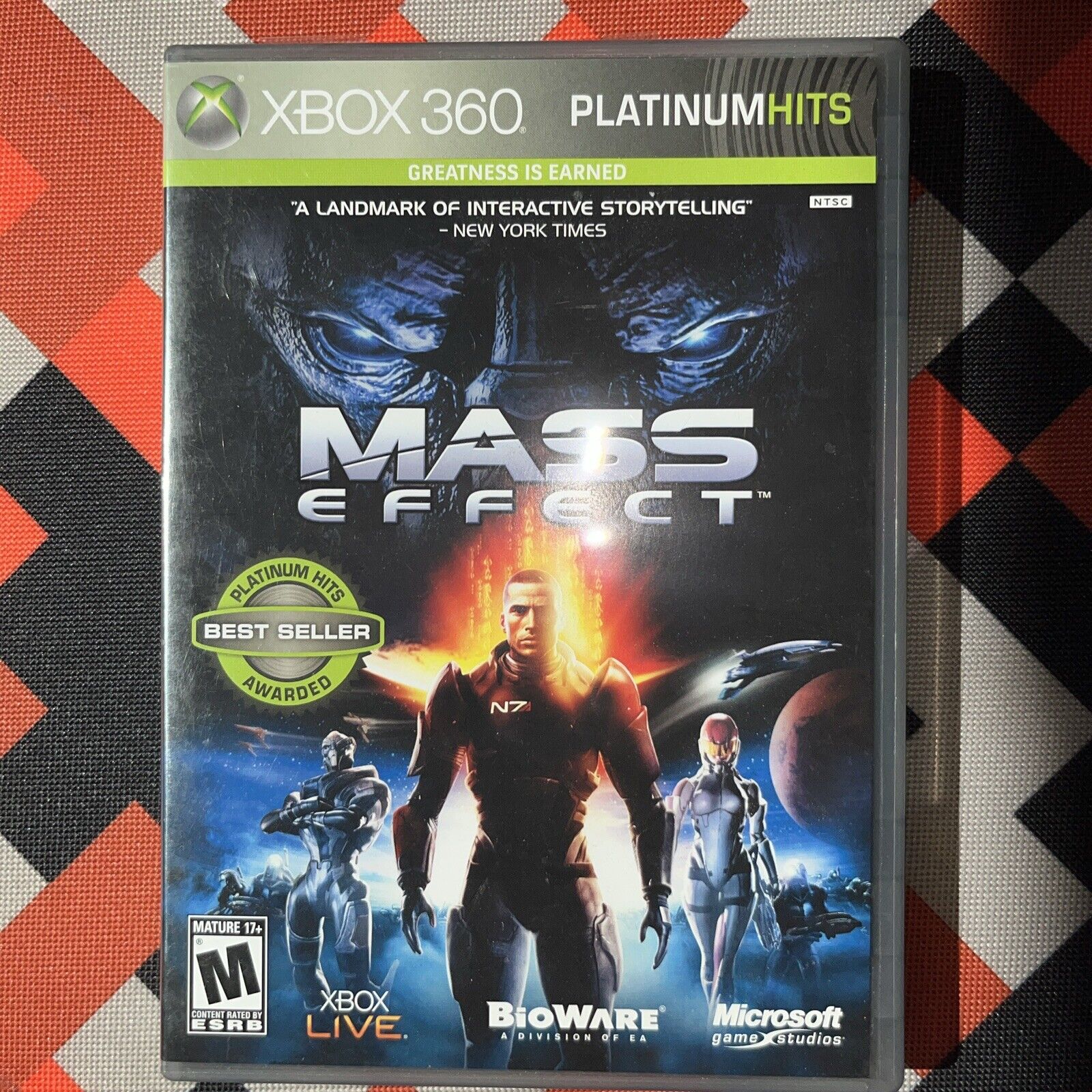 Mass Effect -- Platinum Hits (Microsoft Xbox 360, 2009) No Manual. New Case. ￼