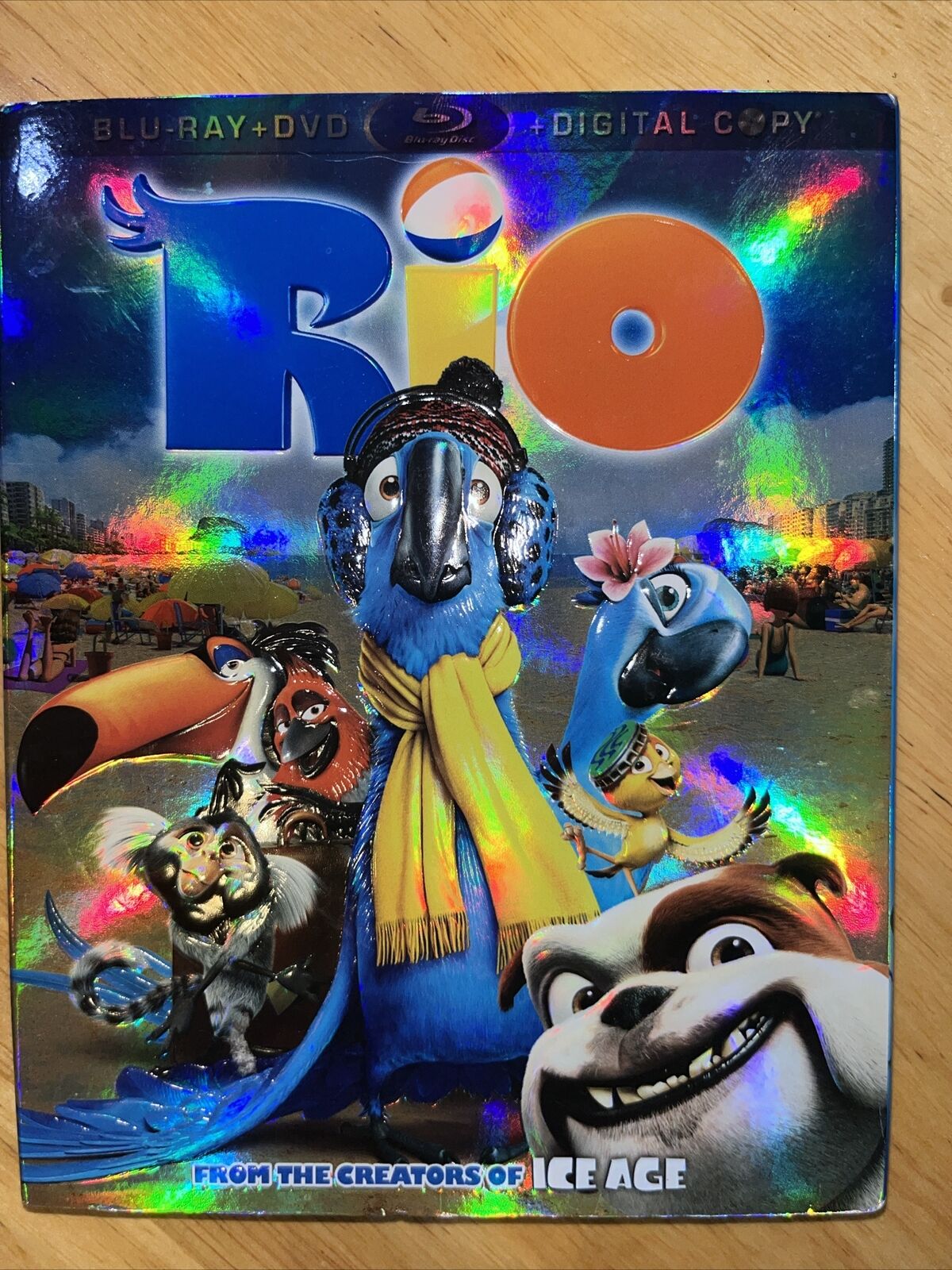 Rio (Blu-ray/DVD, 2011, 3-Disc Set, Includes Digital Copy)
