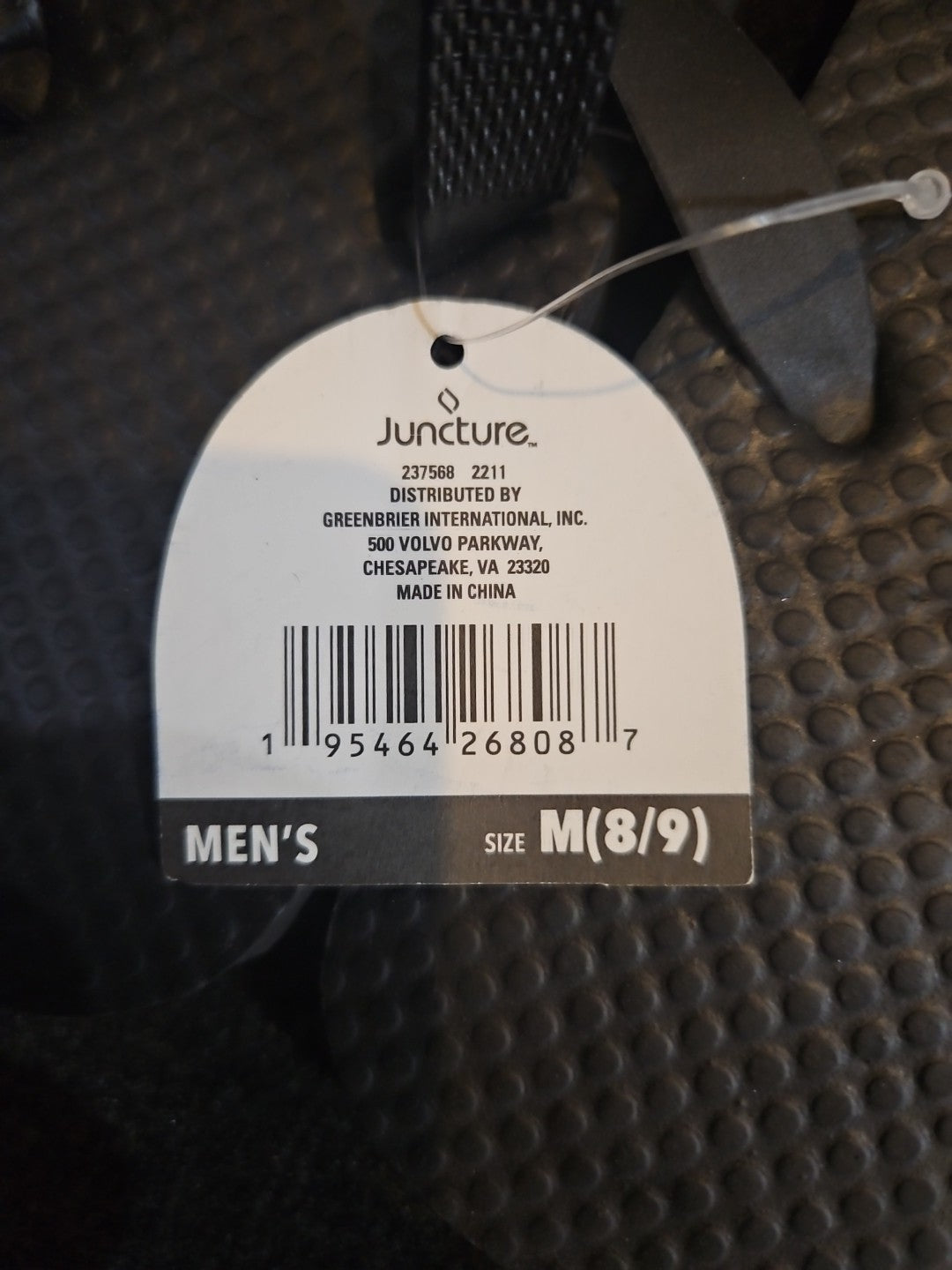 Juncture Men's Medium Size 8/9 Black Flip Flops