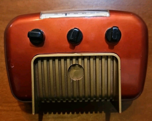 Altona Mini Retro AM/FM Hi-Fi Radio - Tested.  Works