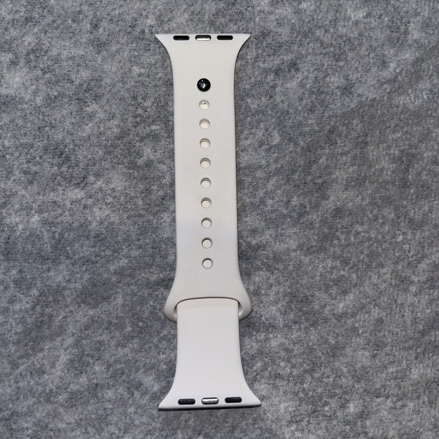 White M/L Apple Watch Sports Band 38/40/41mm