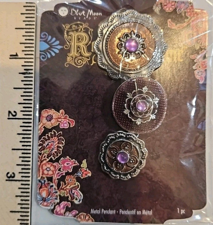 Royal Boheme 3 Piece Pendant 3" 3 Piece (1.25" X 1" X .75")