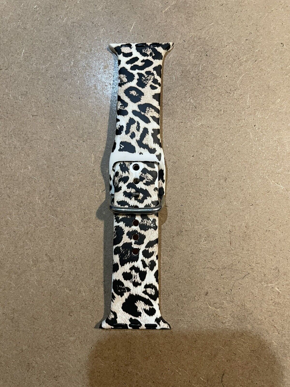 Apple Watch Band animal print. Fits series 456789 & SE. Fits 38 mm, 40 Mm, 41mm