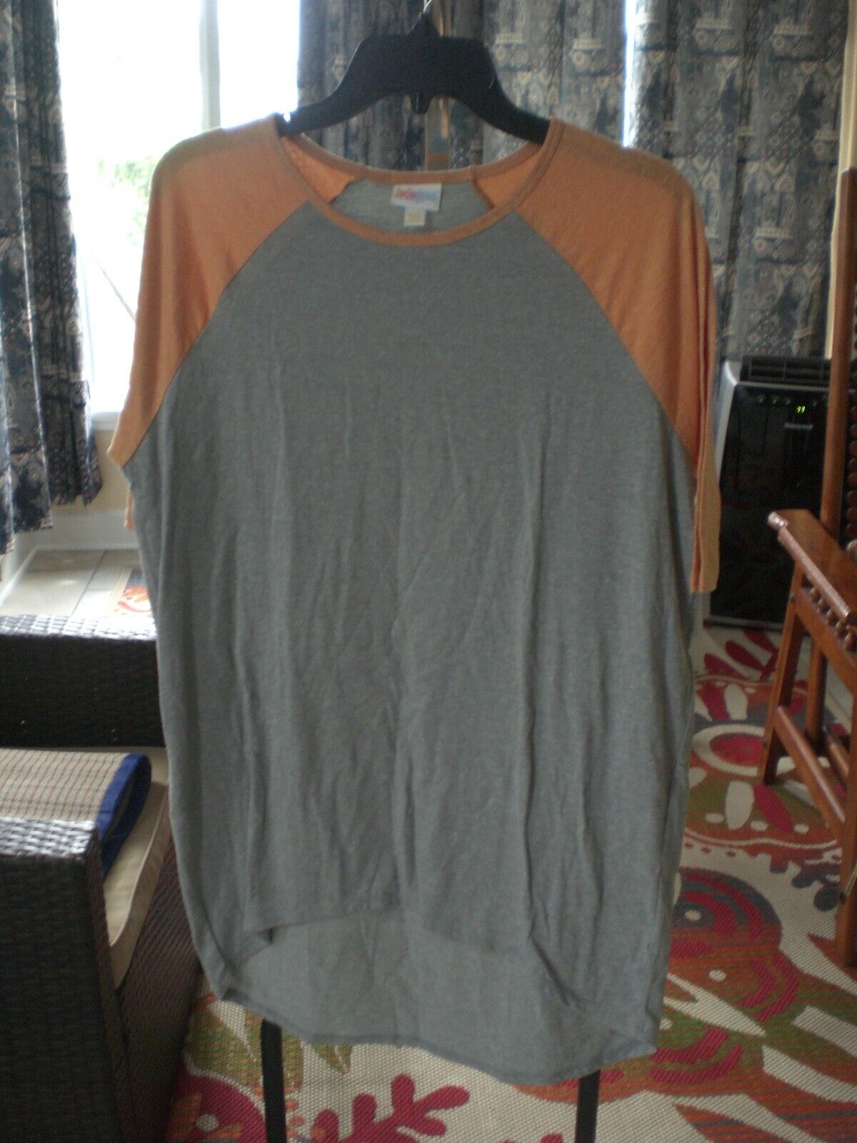 NWT LuLaRoe Irma Shirt Top Blouse Tunic XXS