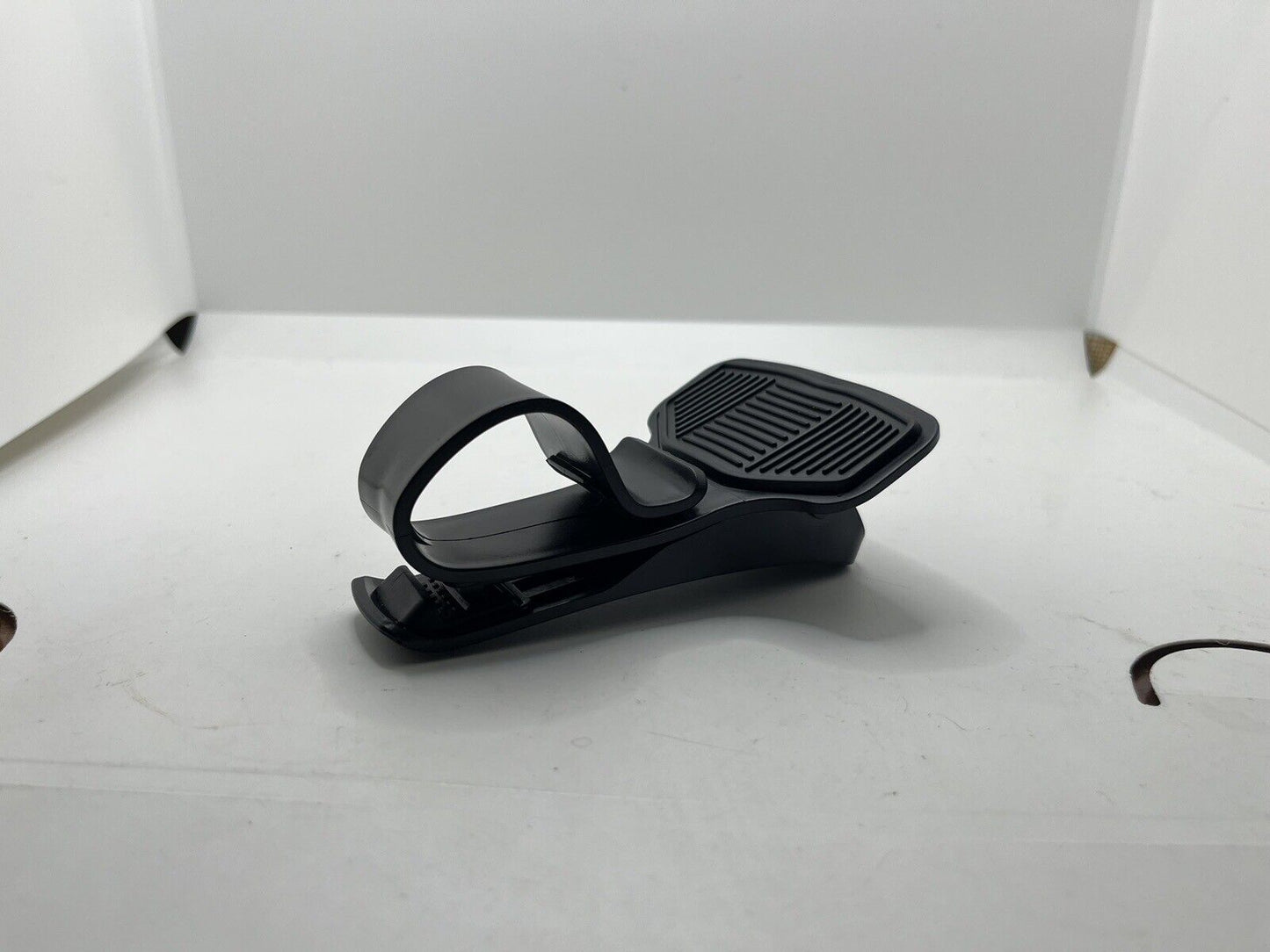 Garmin Nuvi 2555 Touchscreen GPS with US & Canada 2024 Maps & 32GB BUNDLE