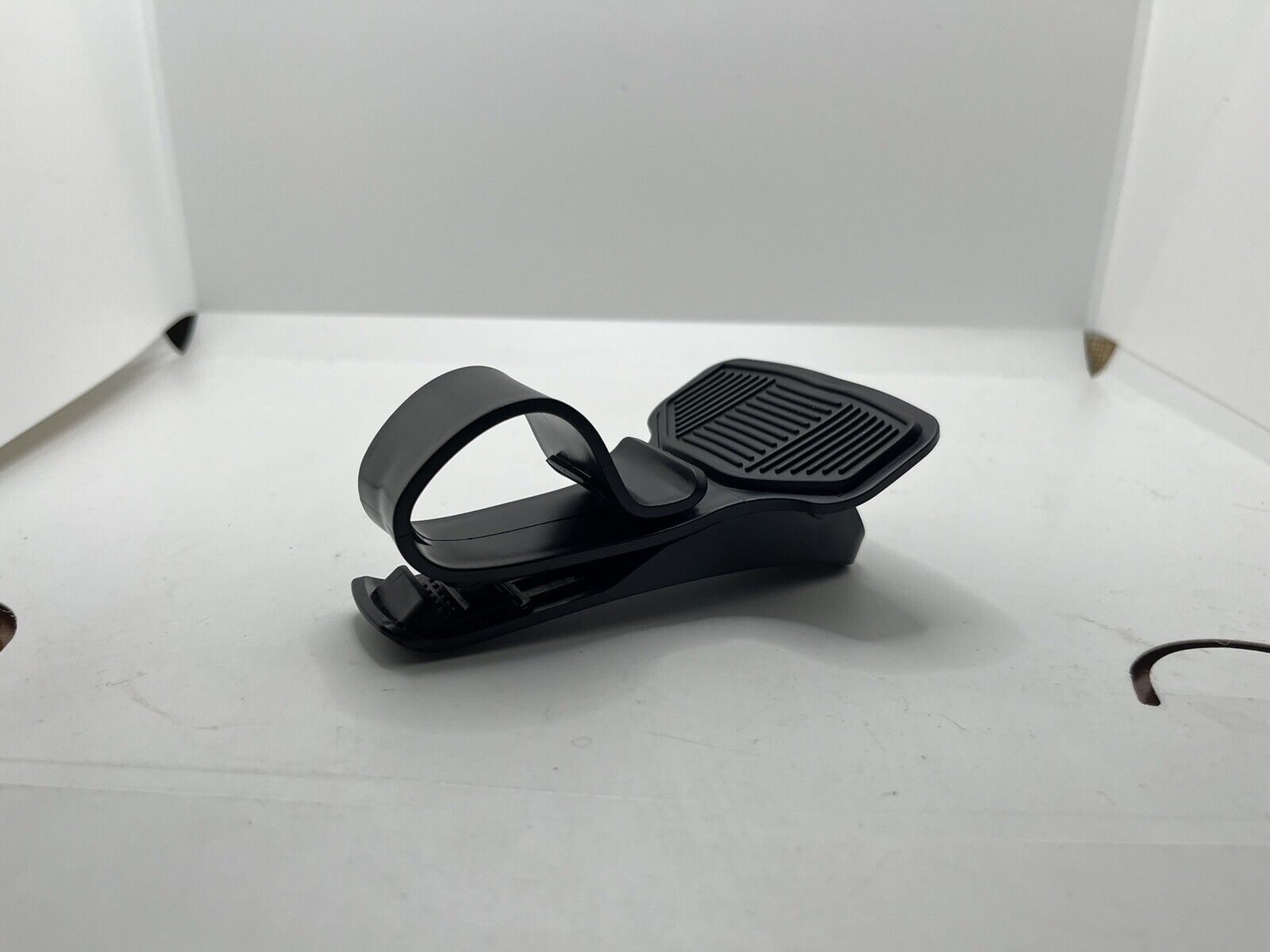 Garmin Nuvi 2555 Touchscreen GPS with US & Canada 2024 Maps & 32GB BUNDLE