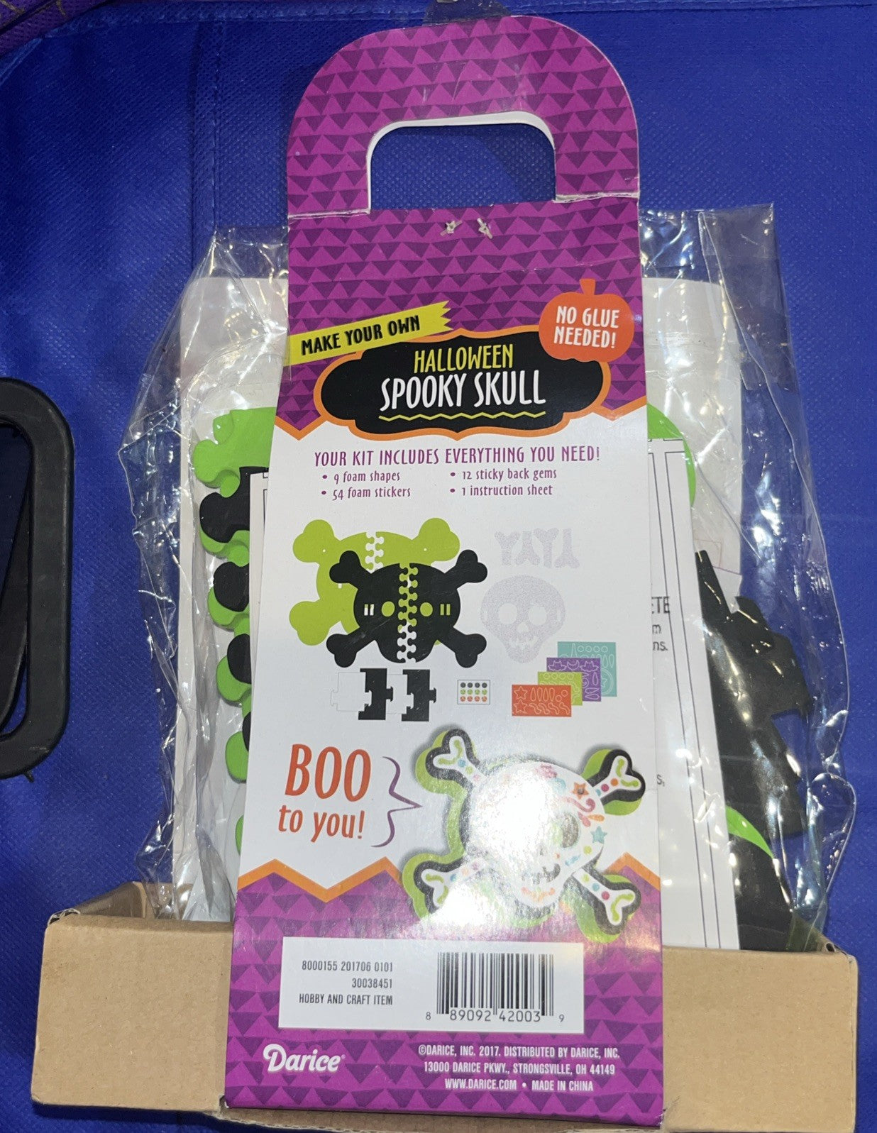 Darice Make Your Own Halloween Spooky Skull Decoration Display - New