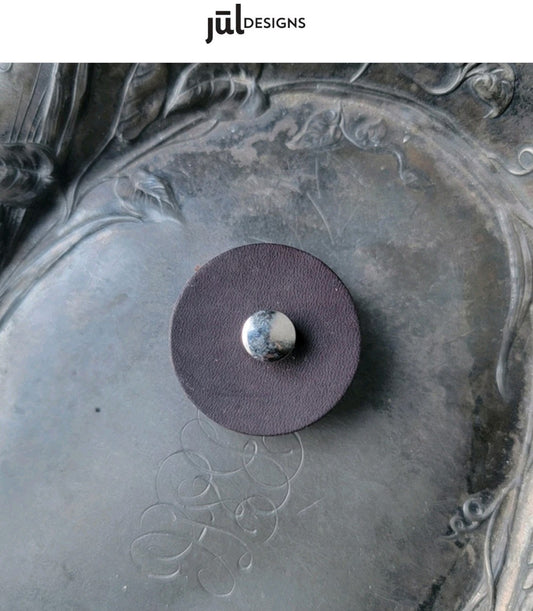 Jul BT30M-1 - Medium Black 1.5" Screw-In Leather Pedestal Button Styling Tacks