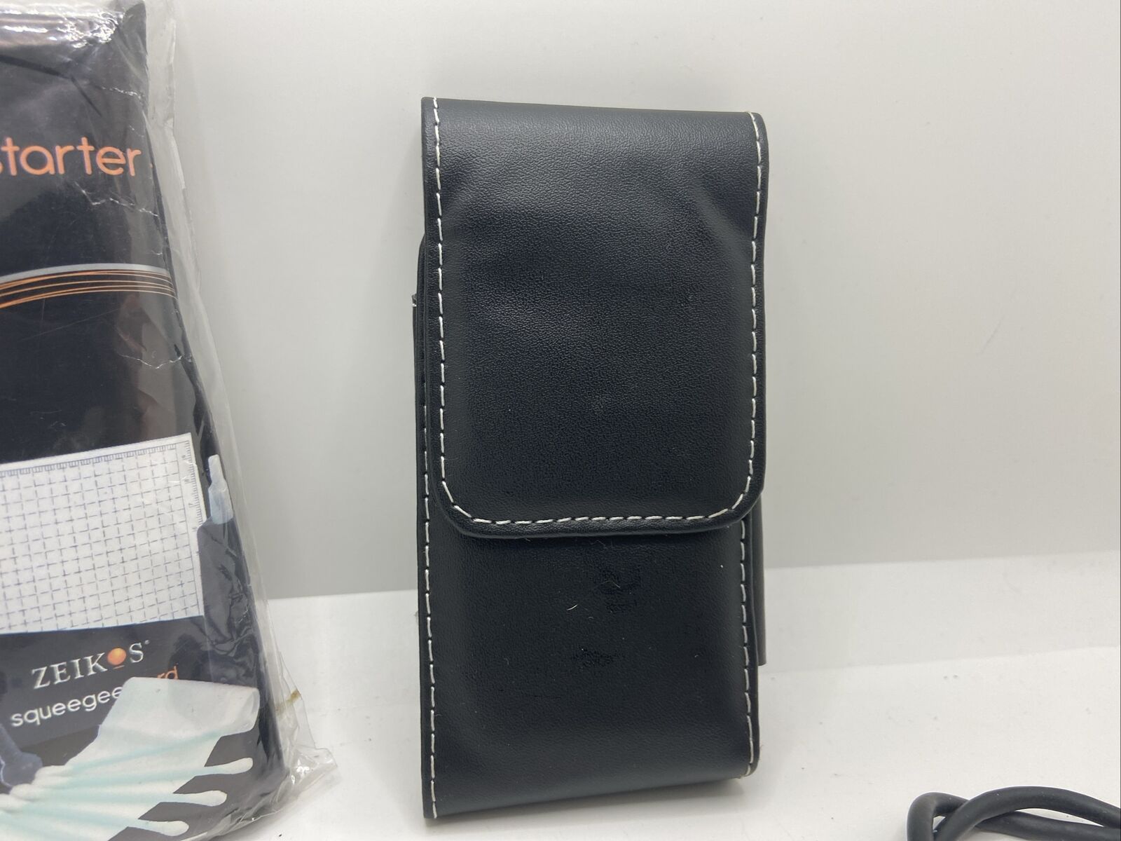 JAZZ DIGITAL CAMERA JDC77 14 MEGA PIXELS - 32GB SD, USB Cable, Belt Case, Tripod