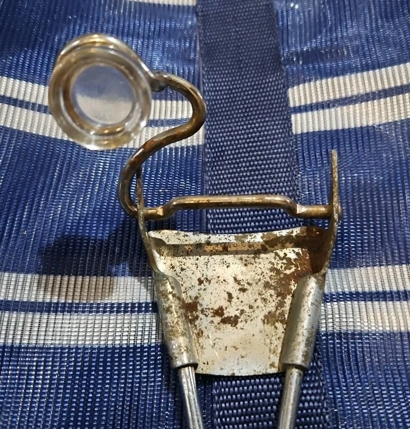 Vintage Pyrex Flameware Pot/Pan Lifter