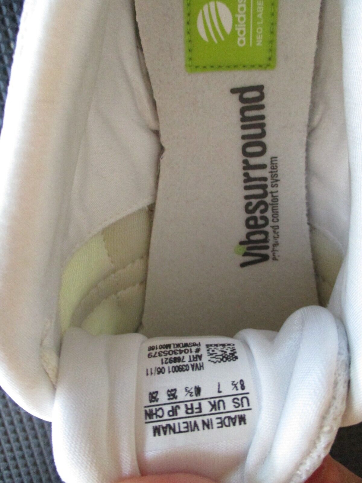 Adidas Vibe Surround White Sneakers Shoes Size US 8.5