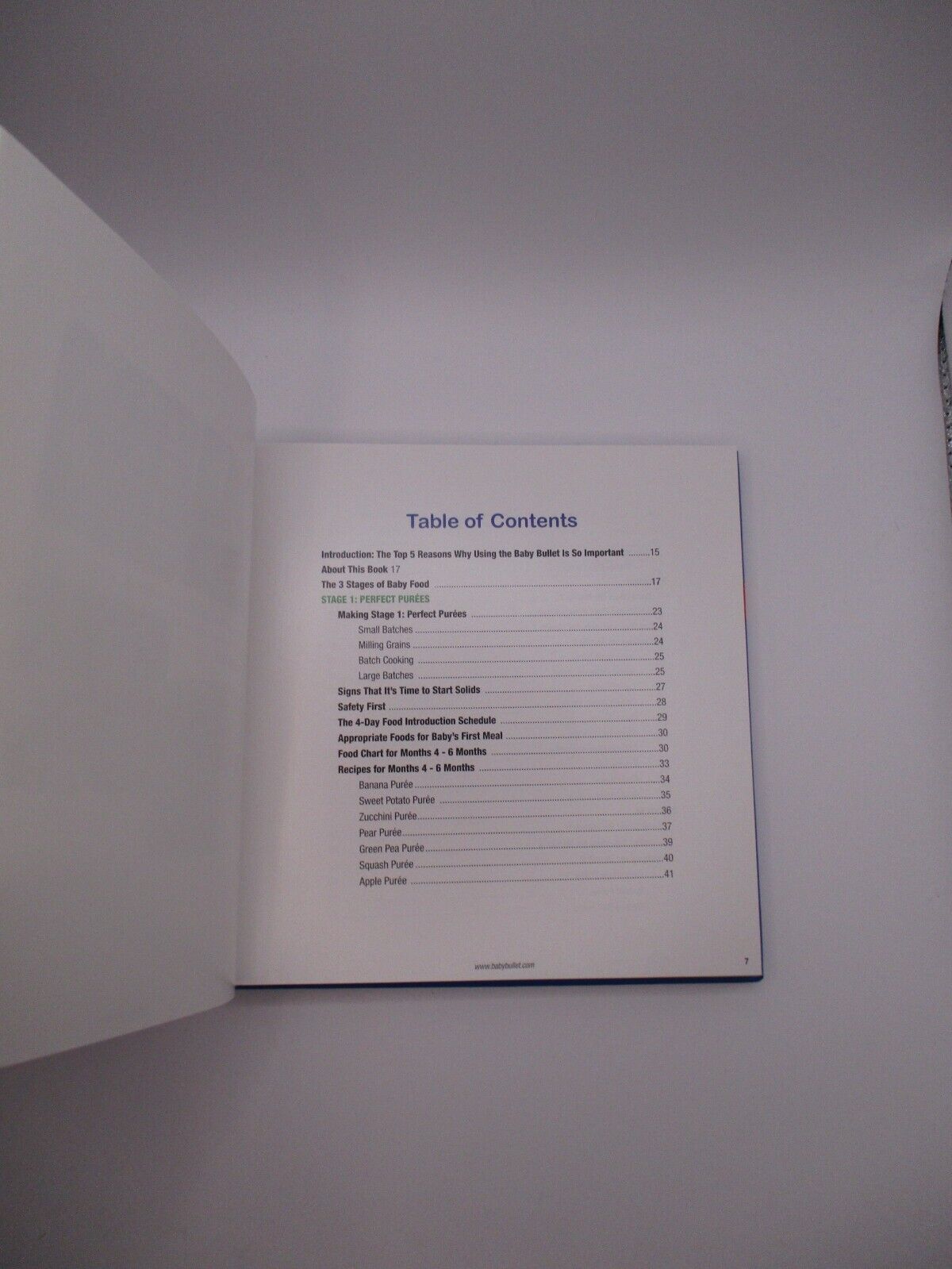 **NEW** Baby Bullet Healthy Baby Nutrition Guide Recipes Hardcover Book **NEW**