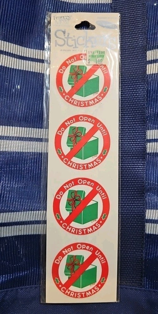 8 - Stickers "Do Not Open Until Christmas"