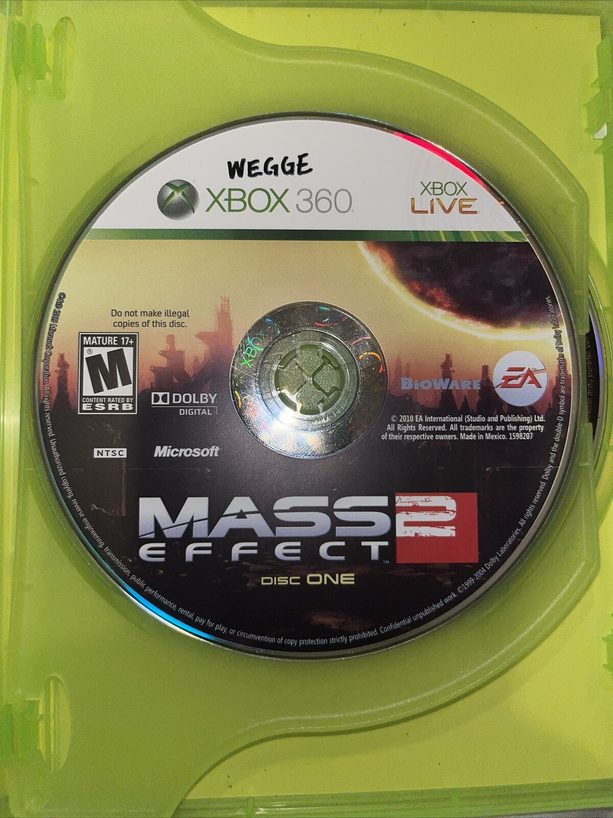 Mass Effect 2 (Microsoft Xbox 360, 2010) No Manual.  New Case And Pristine Discs