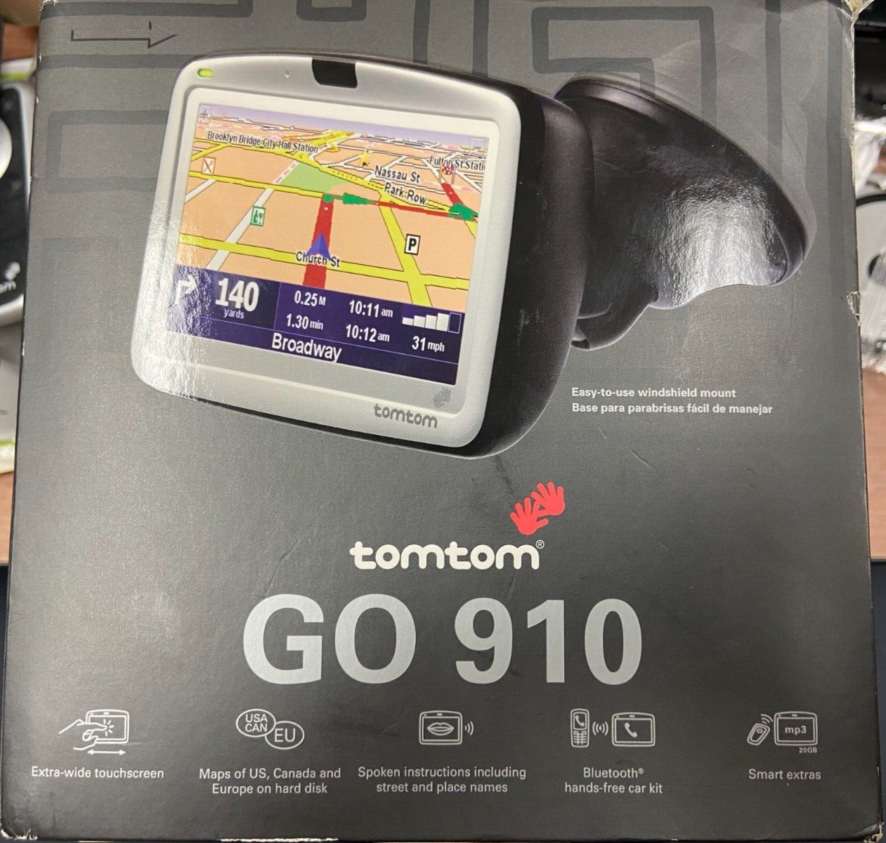 TomTom GO 730 - US & Canada Automotive Mountable GPS UNIT + Bundle