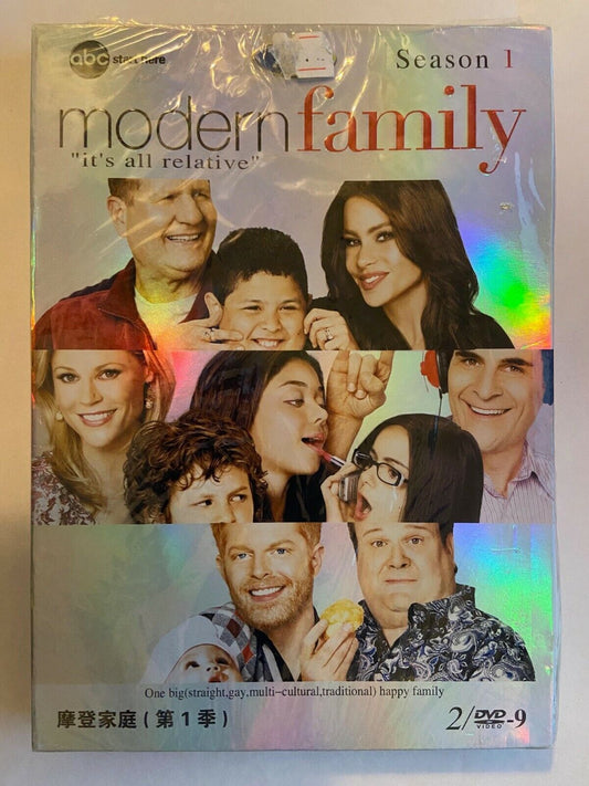 Modern Family Season 1 (DVD, Region China)  Brand New