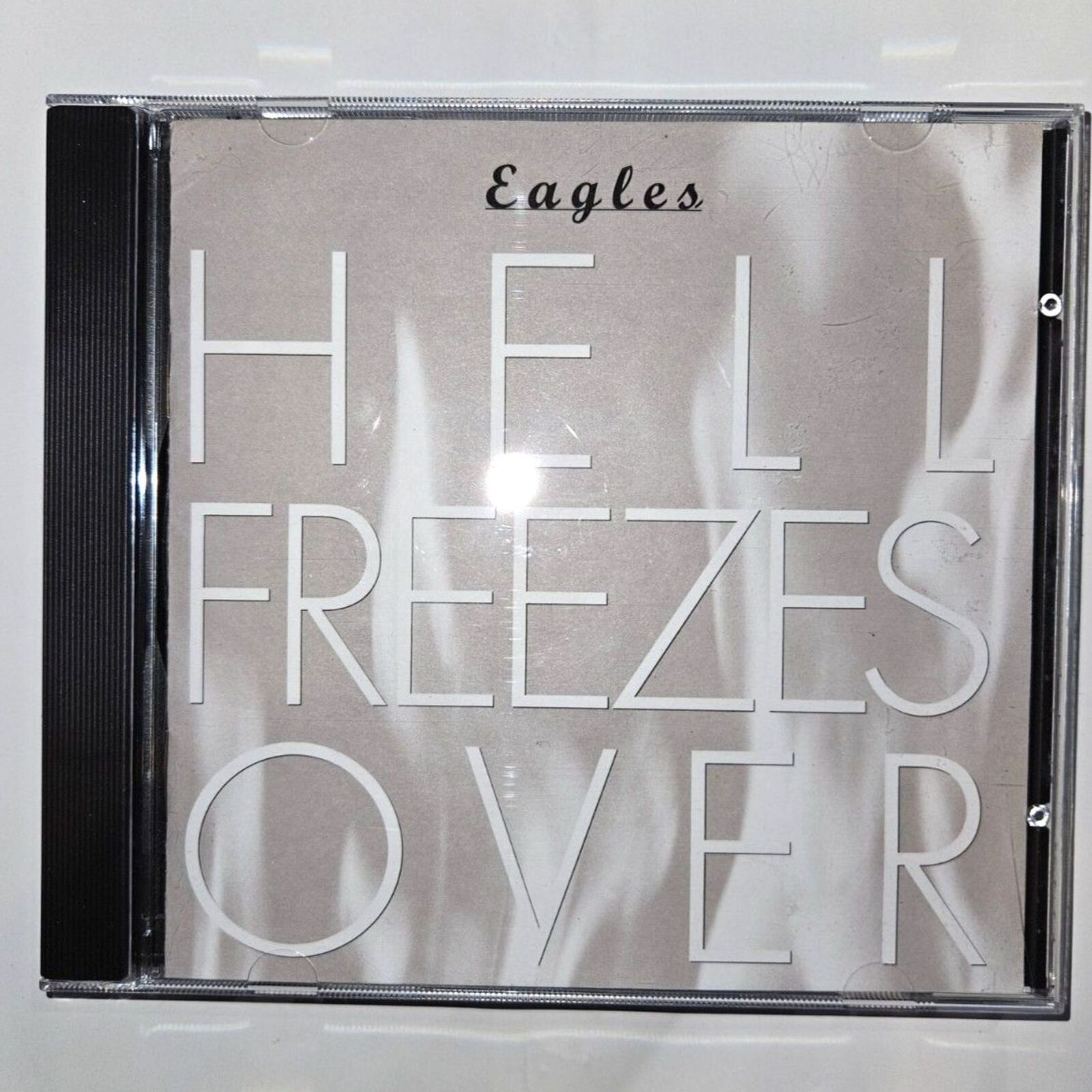 Eagles - Hell Freezes Over (CD) Tested. No scratches. Minor shelf wear.