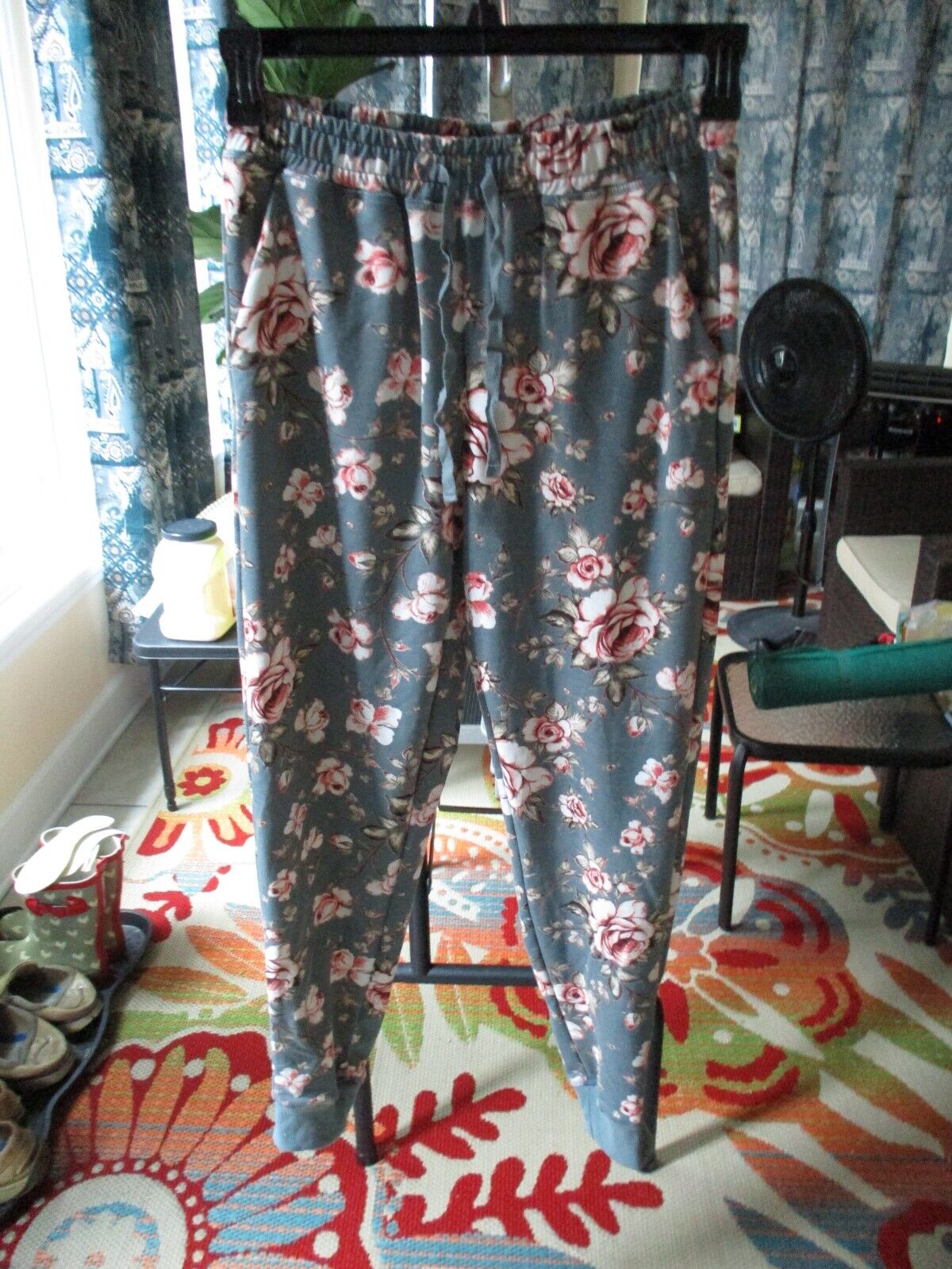 LuLaRoe NWT Jax Small Slate Pink White Green Floral Joggers Sweatpants