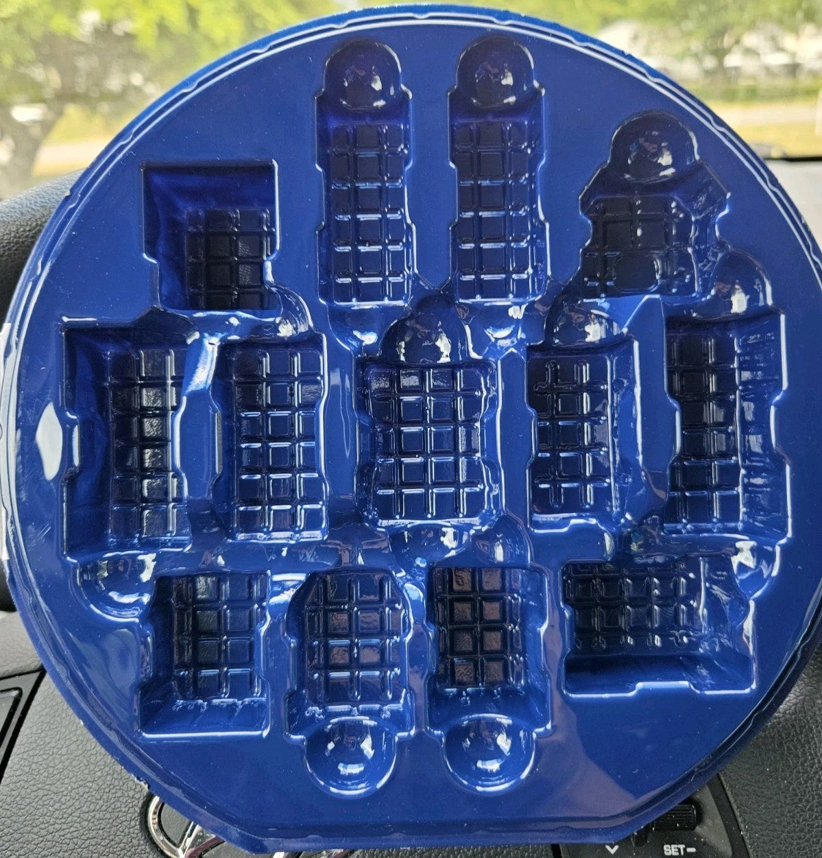 ZURU 5 Surprise Mini Brands! Collector’s Case - Disney Store Edition