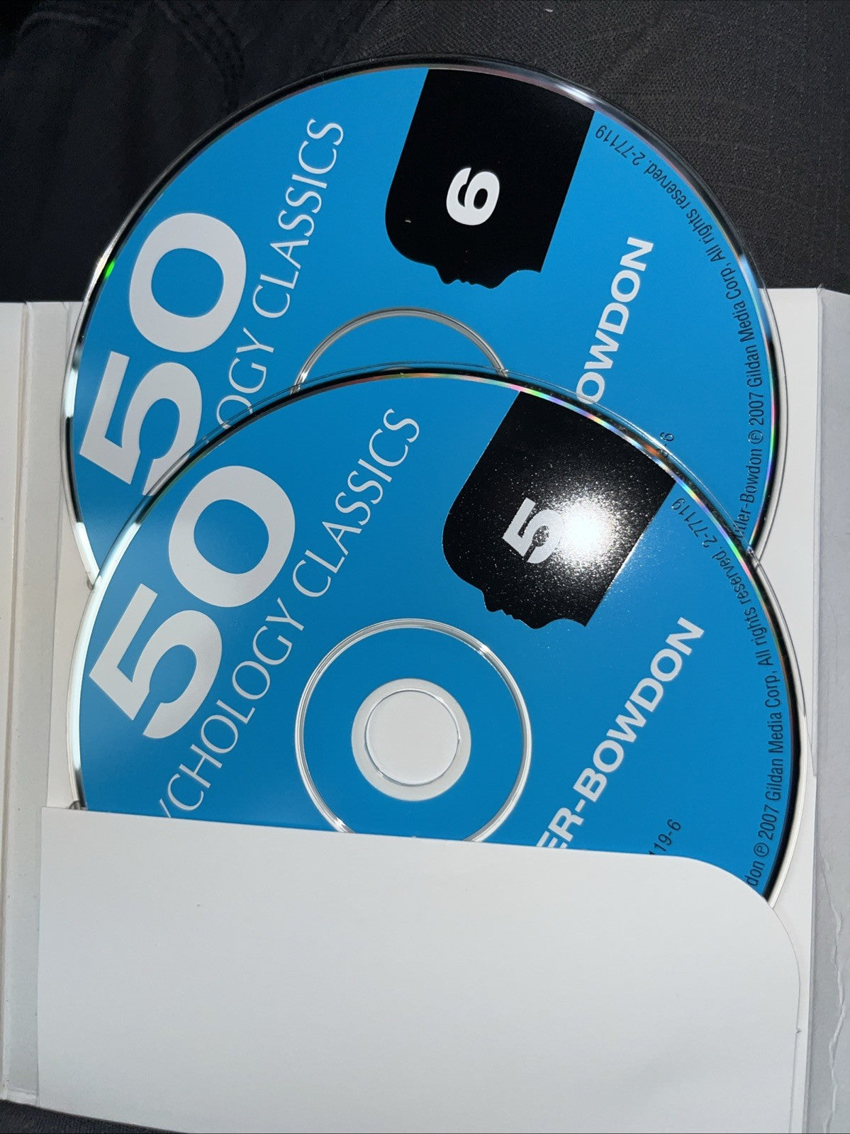 50 Psychology Classics : Who We Are, How We Think, What We Do by Tom...