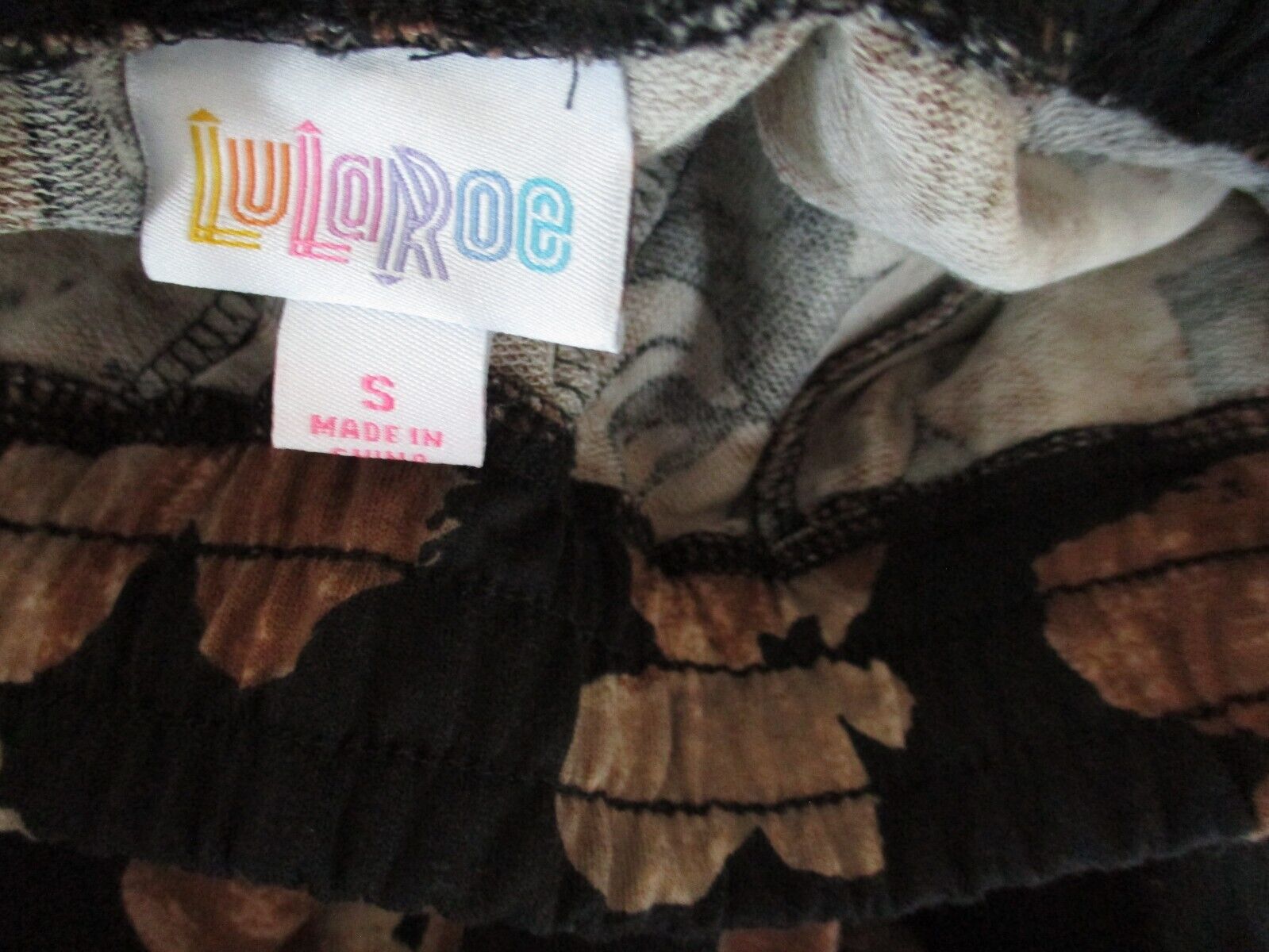 LuLaRoe Like New Jax Small Black and Brown Floral Joggers Sweatpants