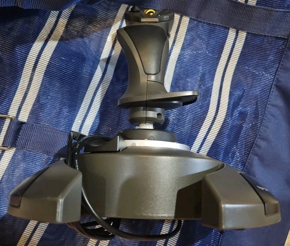 Thrustmaster Top Gun Fox 2 Pro USB