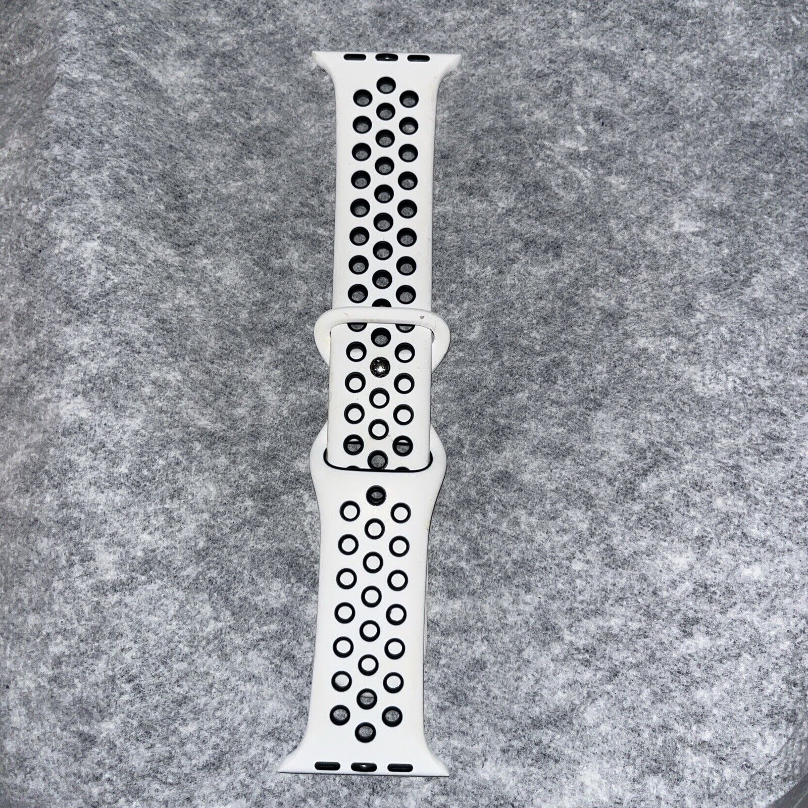 Apple Watch Band fits 42, 44, 45, and 49 mm. Fits series 456789SE and ultra. ￼