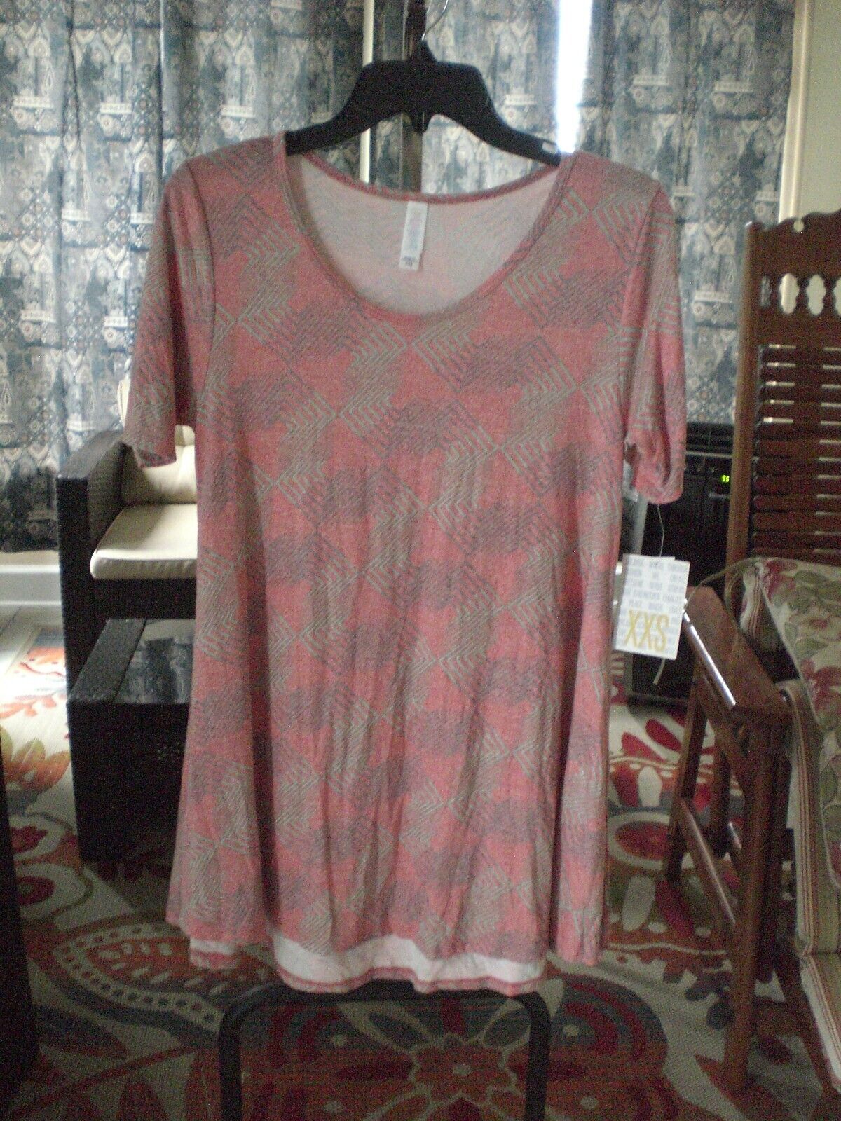 LuLaRoe Perfect-T Shirt Top Blouse NWT Heathered Red Geometric Design XXS