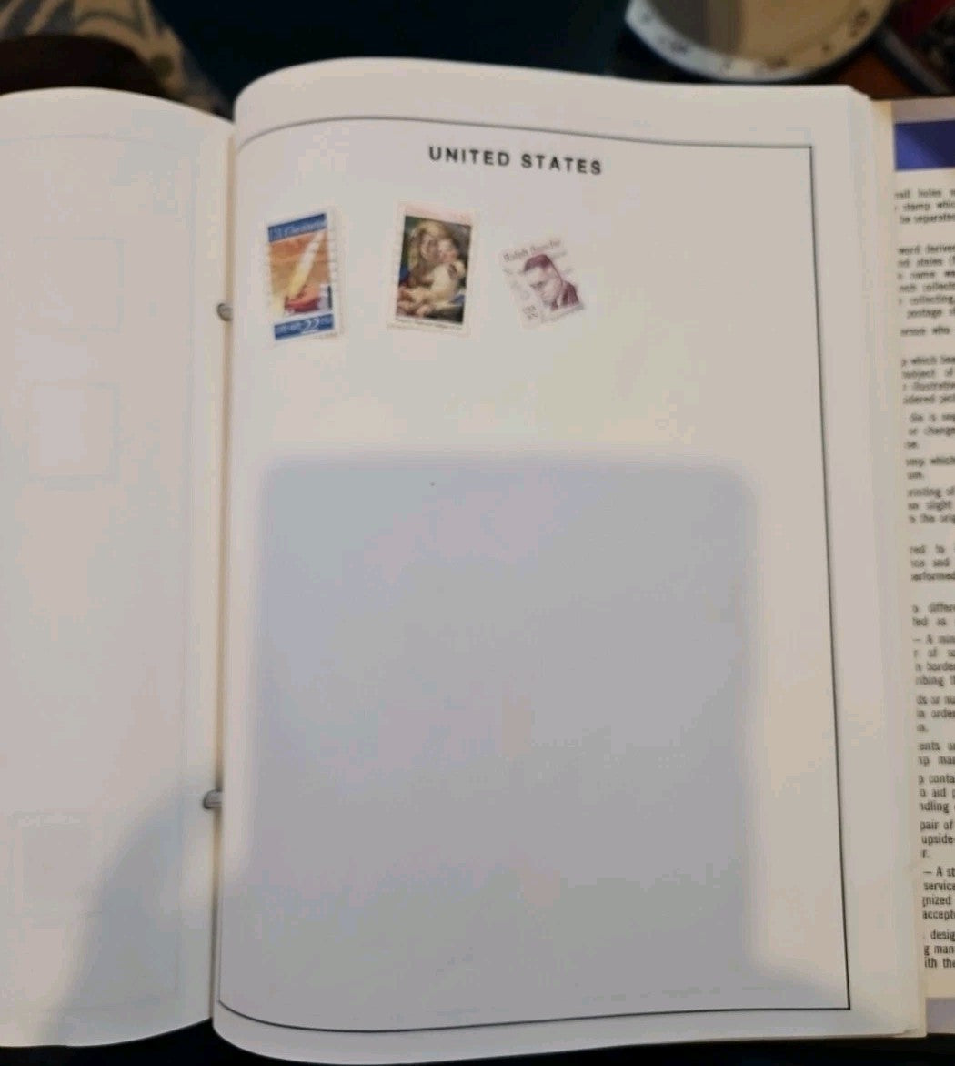 Hygrade AMERICA Stamp Collection Album W/ Some Stamps In Binder  1982