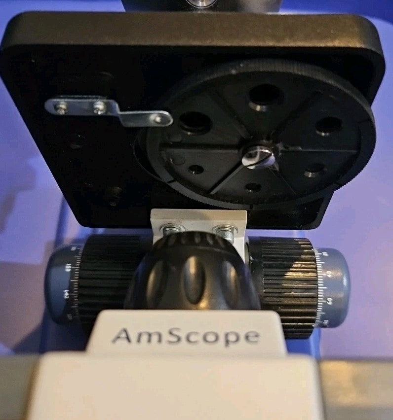 AmScope M150C 40x-1000x Portable Compound Microscope. Missing Eyepiece. Tested